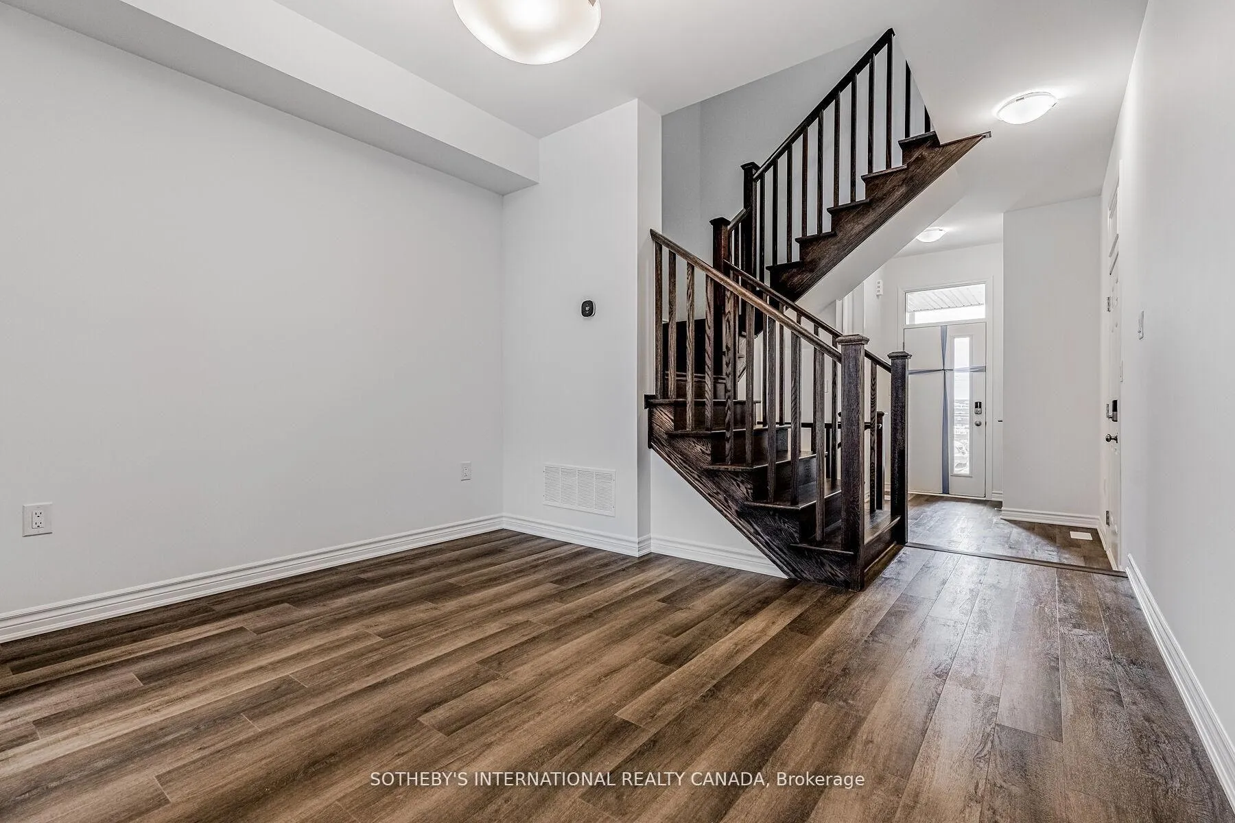 Photo 6 of 1782 Thames Circle, Milton, Bowes — HOMEH
