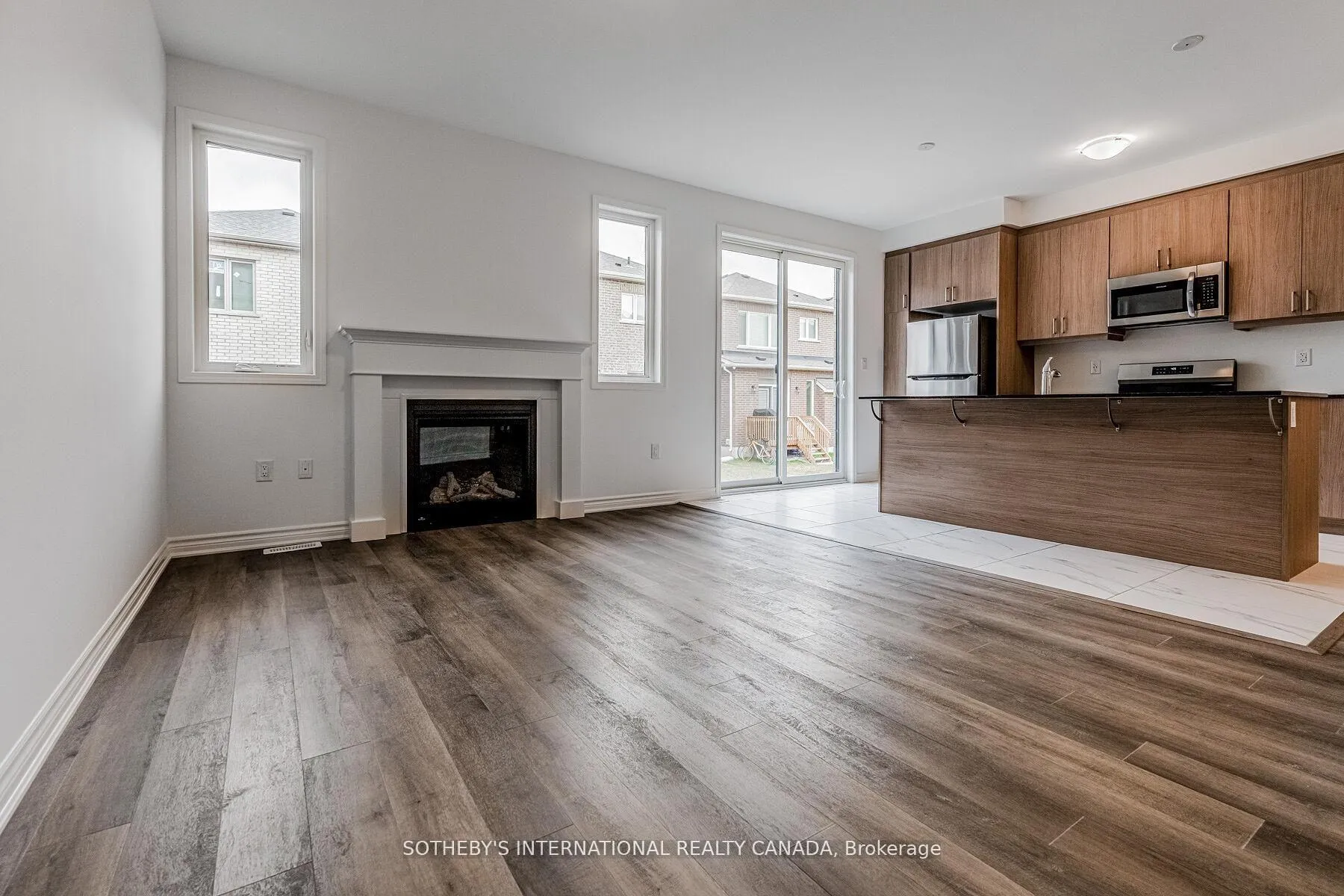 Photo 11 of 1782 Thames Circle, Milton, Bowes — HOMEH