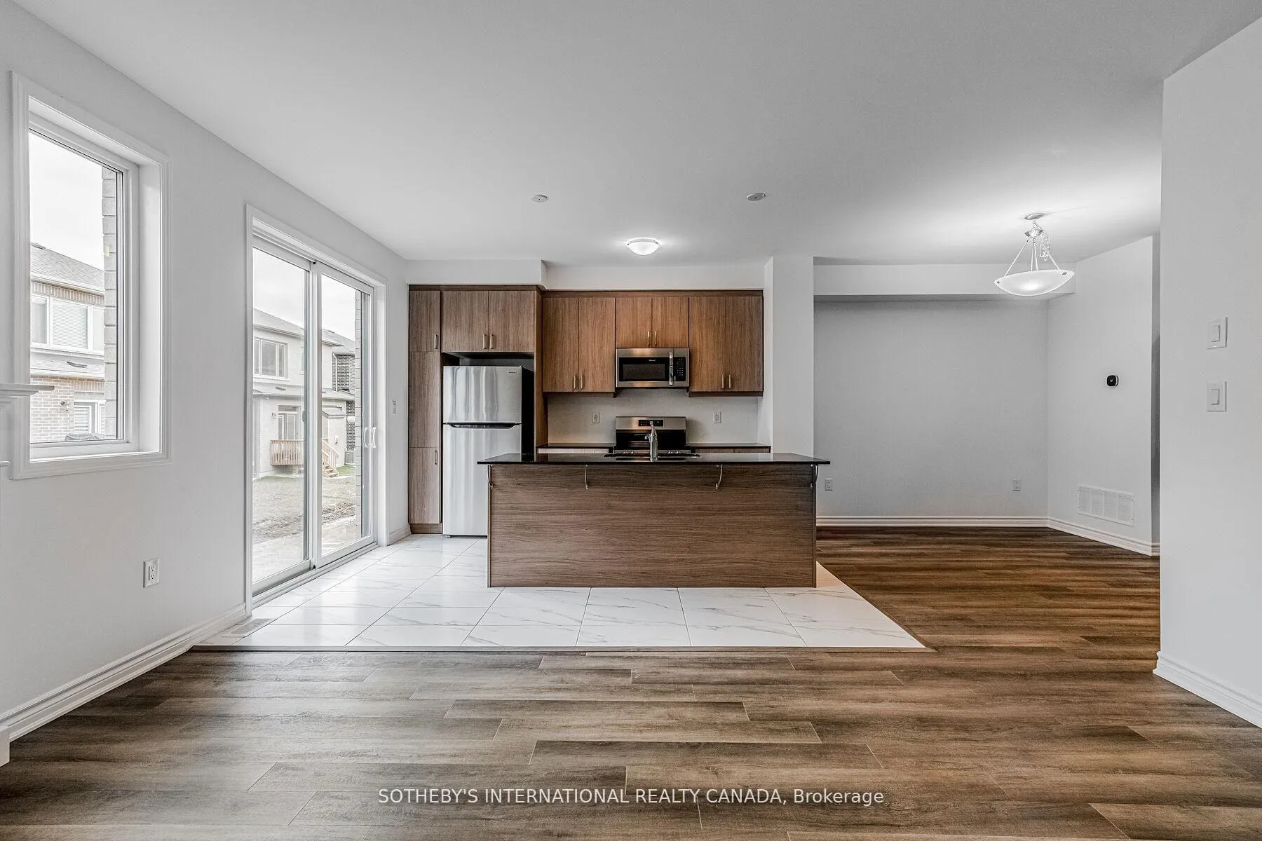 Photo 14 of 1782 Thames Circle, Milton, Bowes — HOMEH