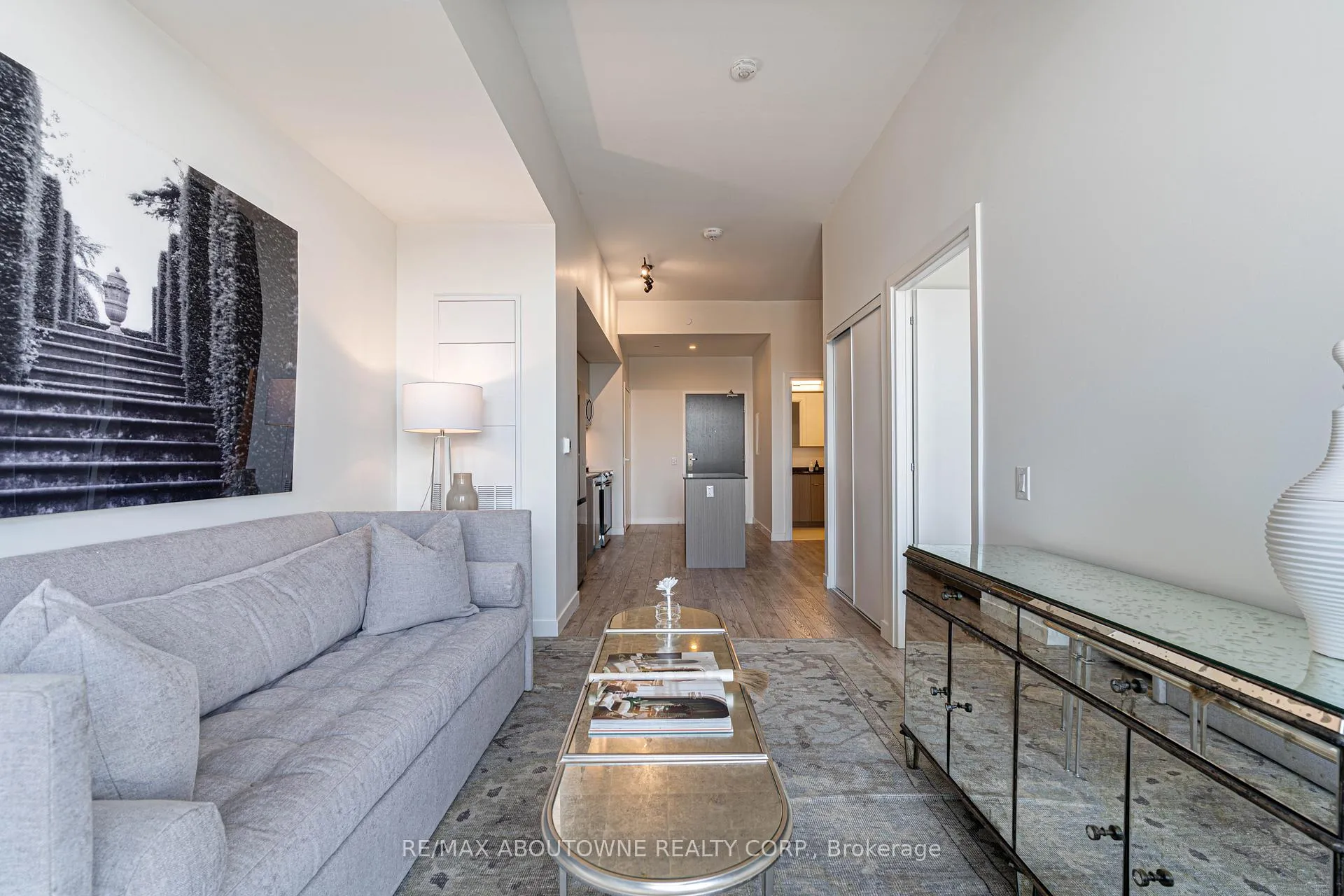 Photo 6 of Unit AO315, 125 Bronte Road, Oakville, Bronte — HOMEH