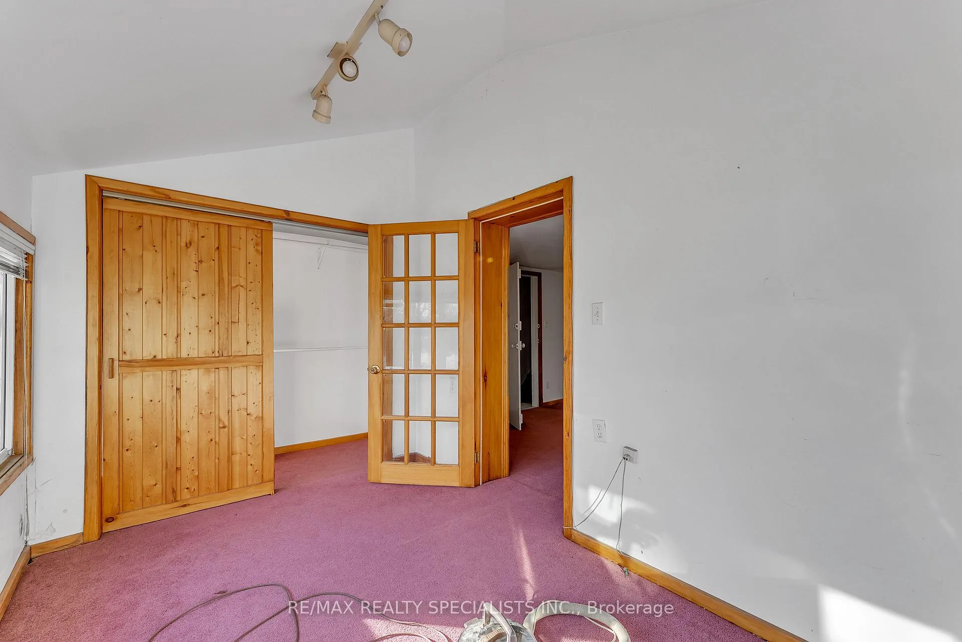 Photo 13 of 84 Cliff Way, Quinte West, Sidney Ward — HOMEH