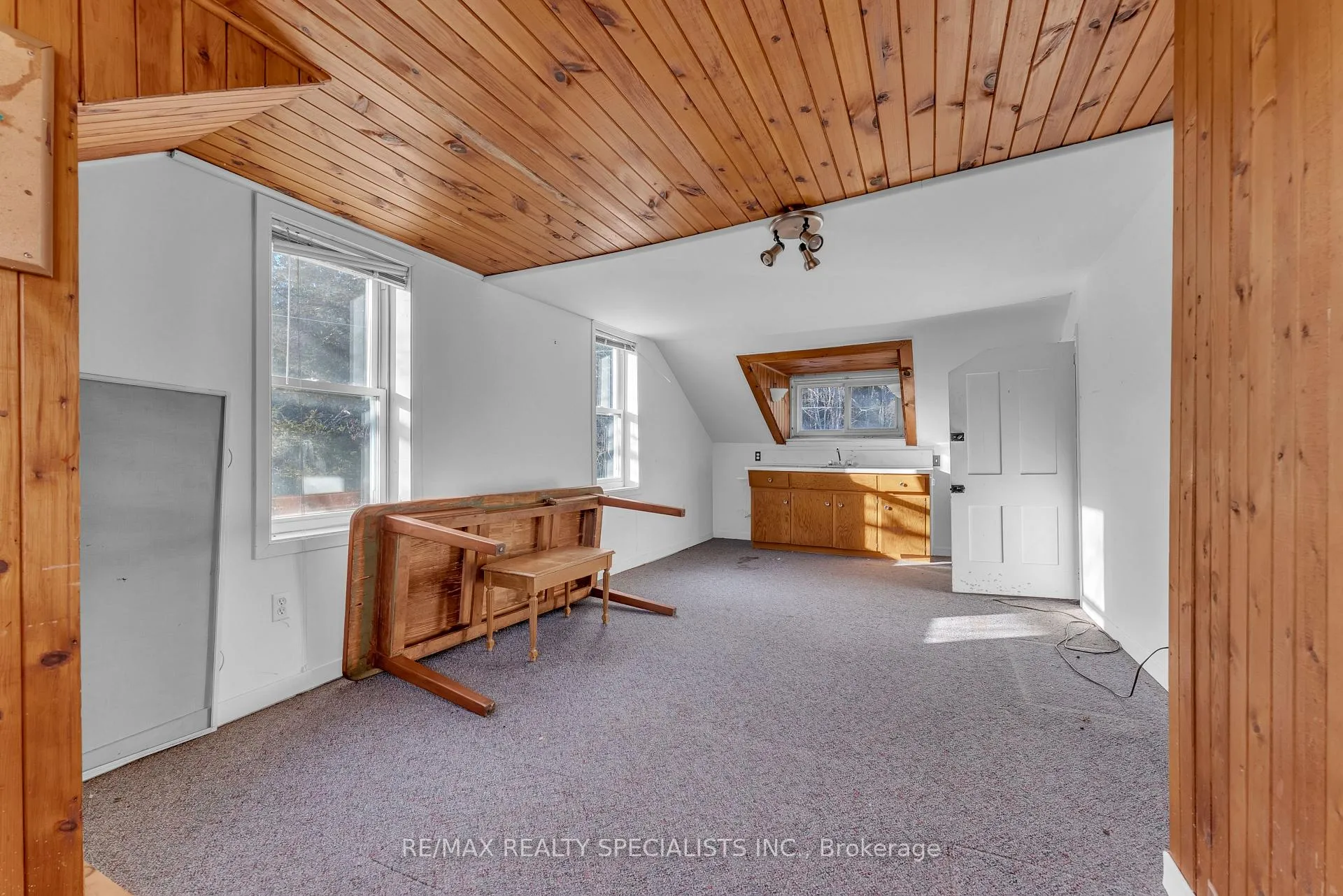 Photo 38 of 84 Cliff Way, Quinte West, Sidney Ward — HOMEH