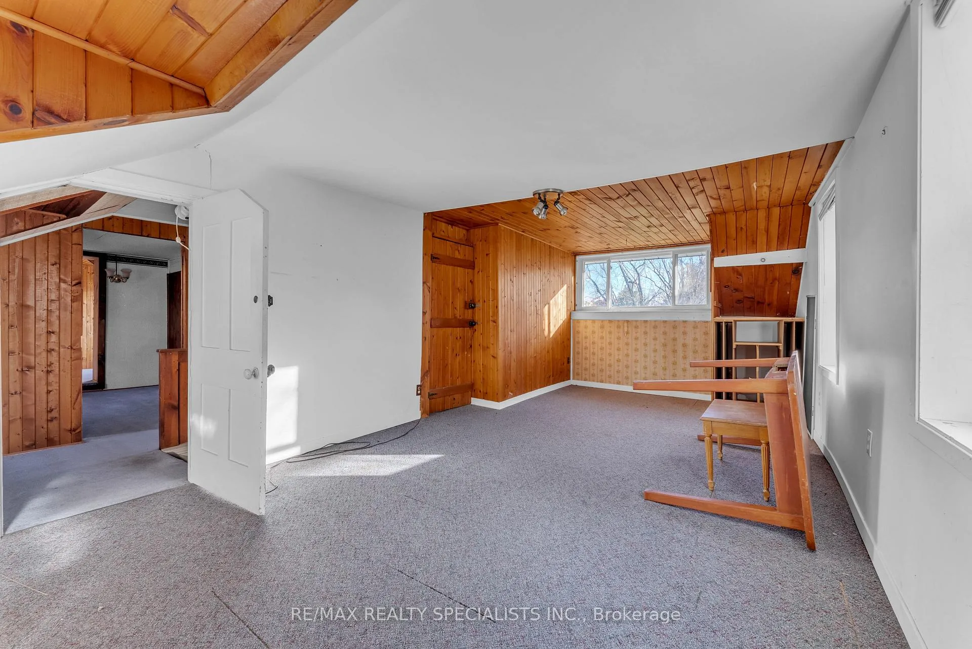 Photo 39 of 84 Cliff Way, Quinte West, Sidney Ward — HOMEH