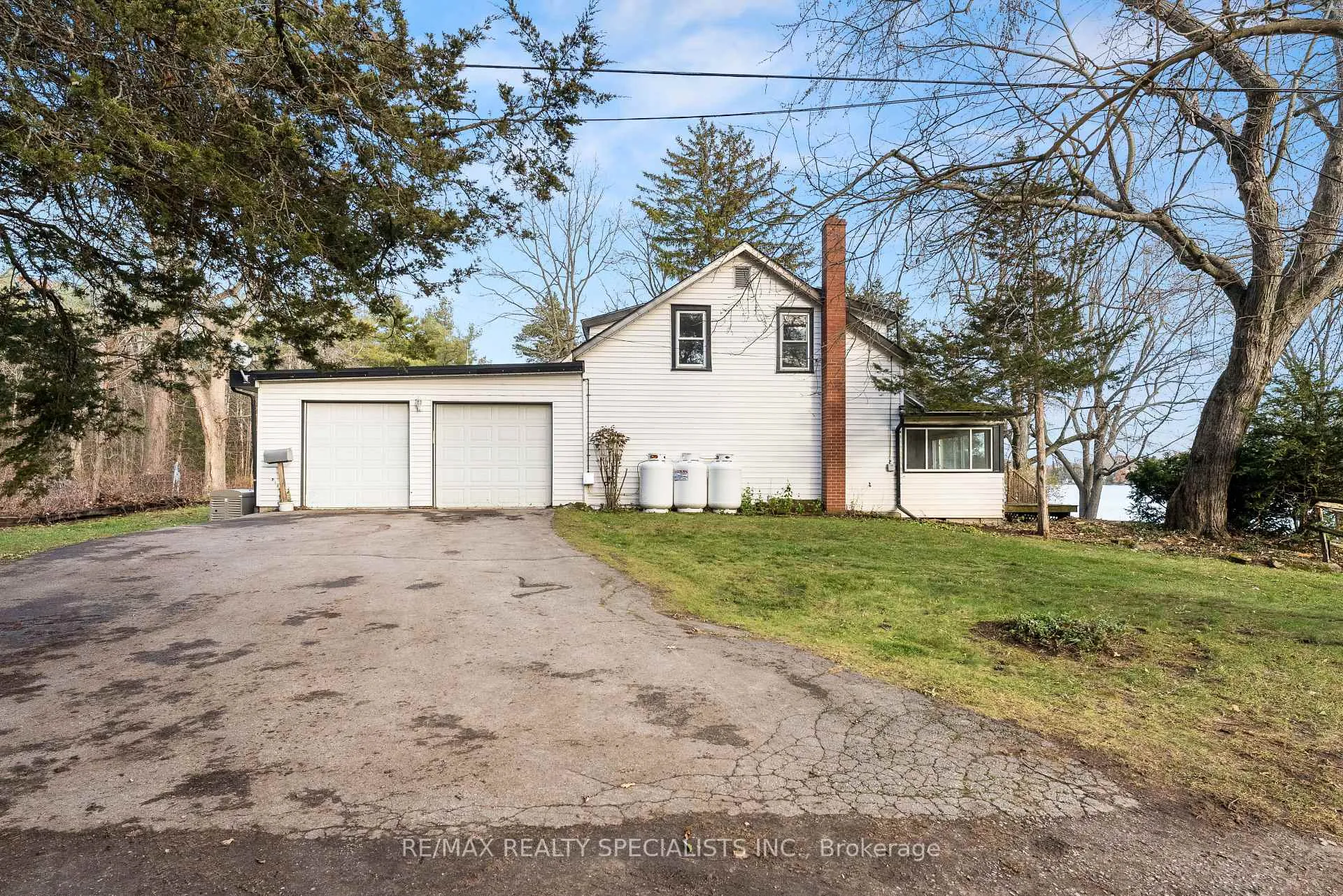 Photo 45 of 84 Cliff Way, Quinte West, Sidney Ward — HOMEH