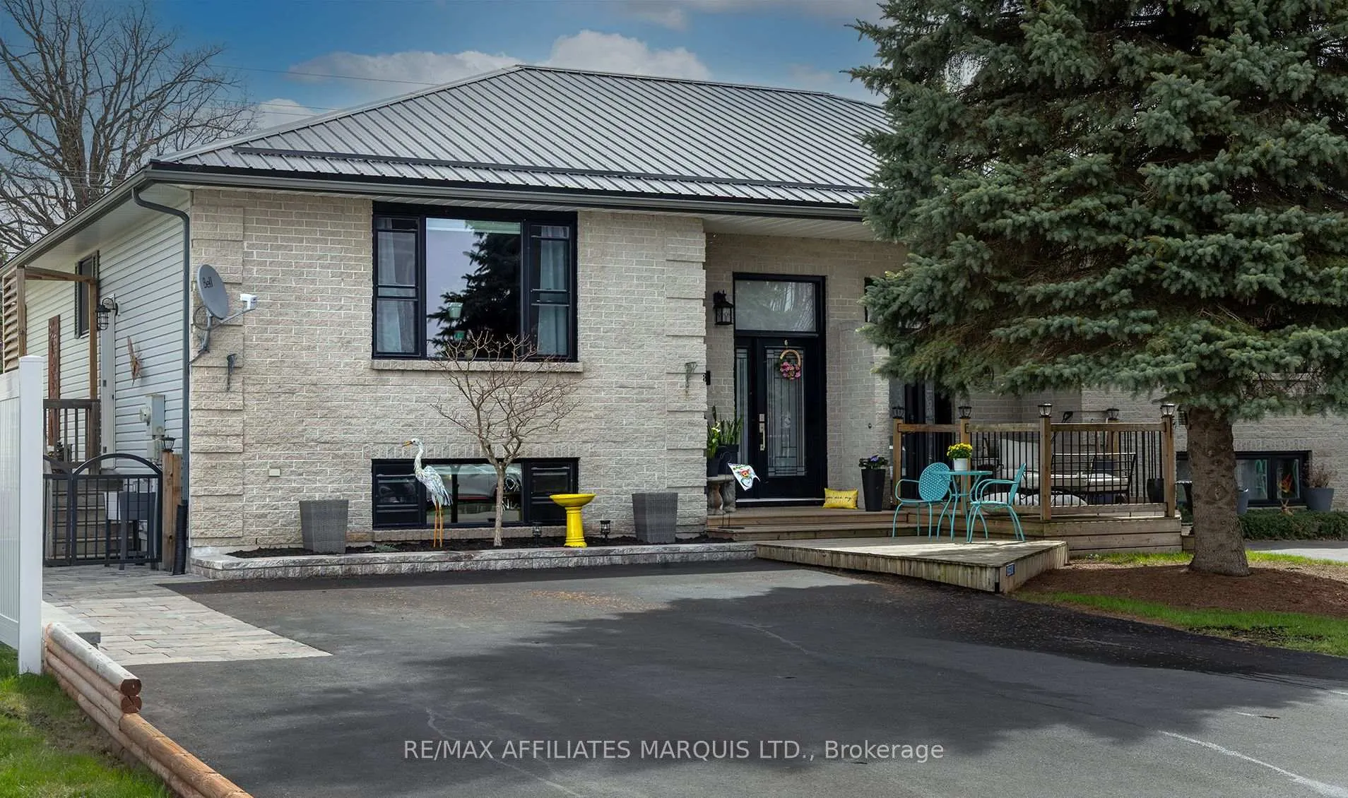 Front of 5518 Bridlewood Court