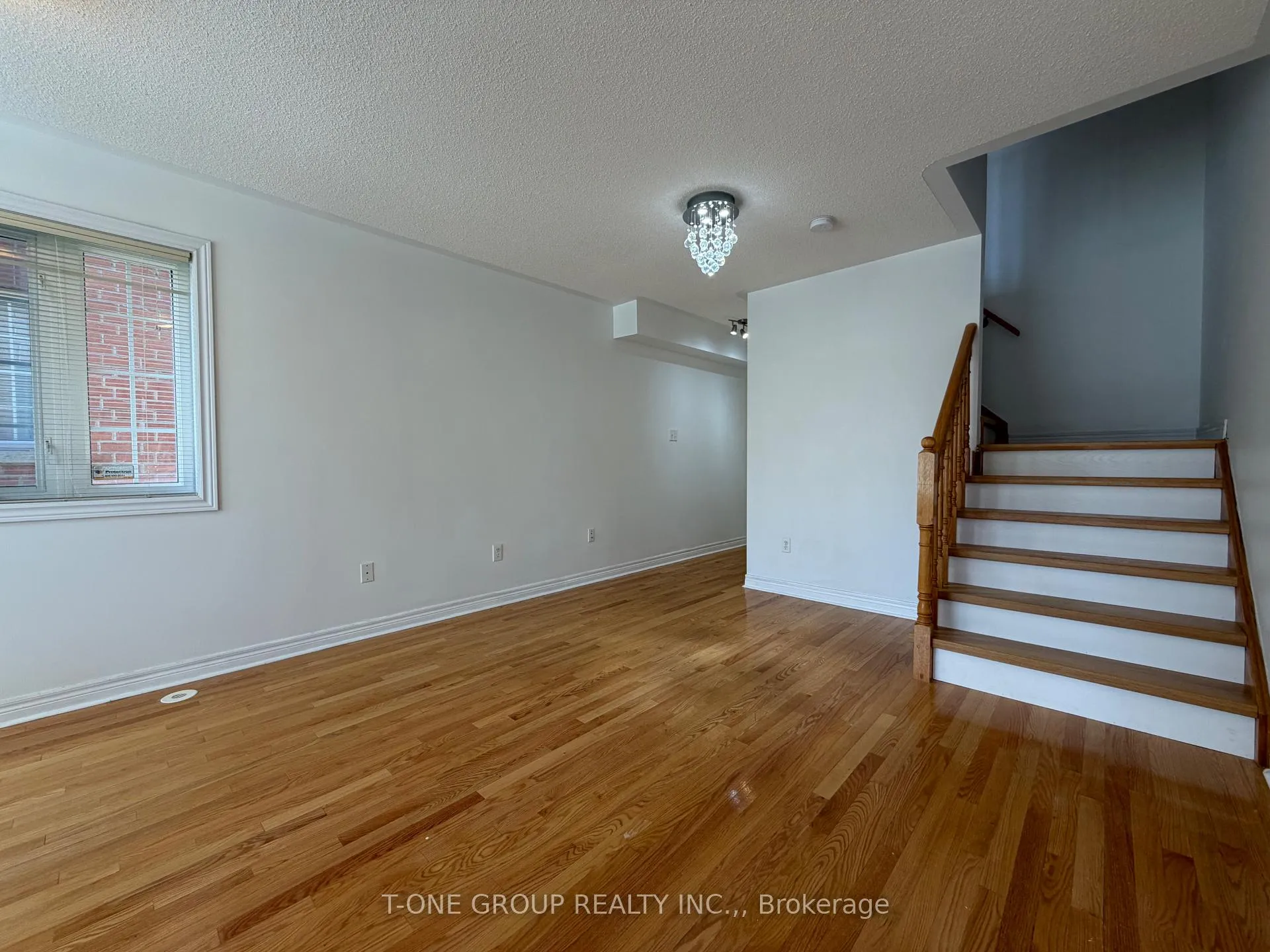 Photo 6 of 2452 Bur Oak Avenue, Markham, Cornell — HOMEH