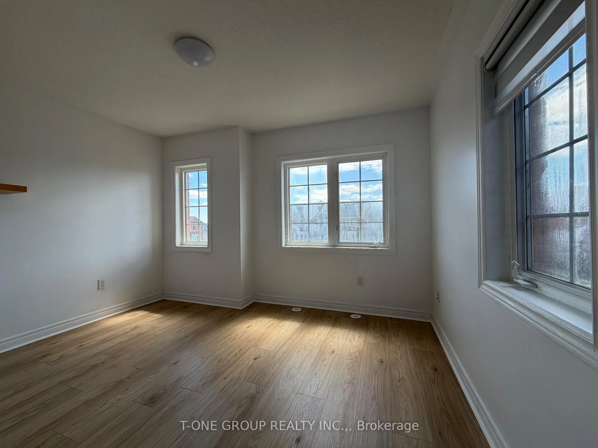 Photo 17 of 2452 Bur Oak Avenue, Markham, Cornell — HOMEH