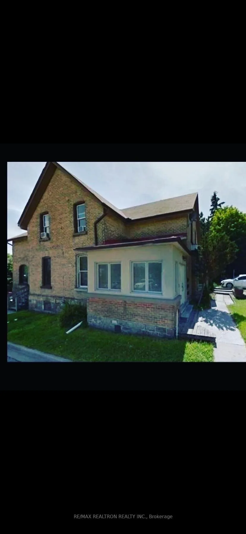 Front of 16-18 Lorne Avenue
