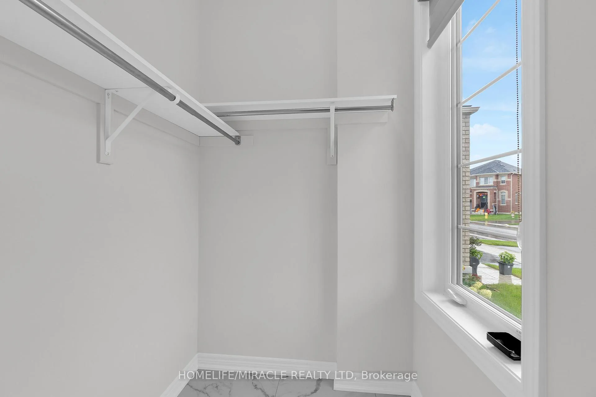 Photo 6 of 249 Chippewa Avenue, Shelburne — HOMEH