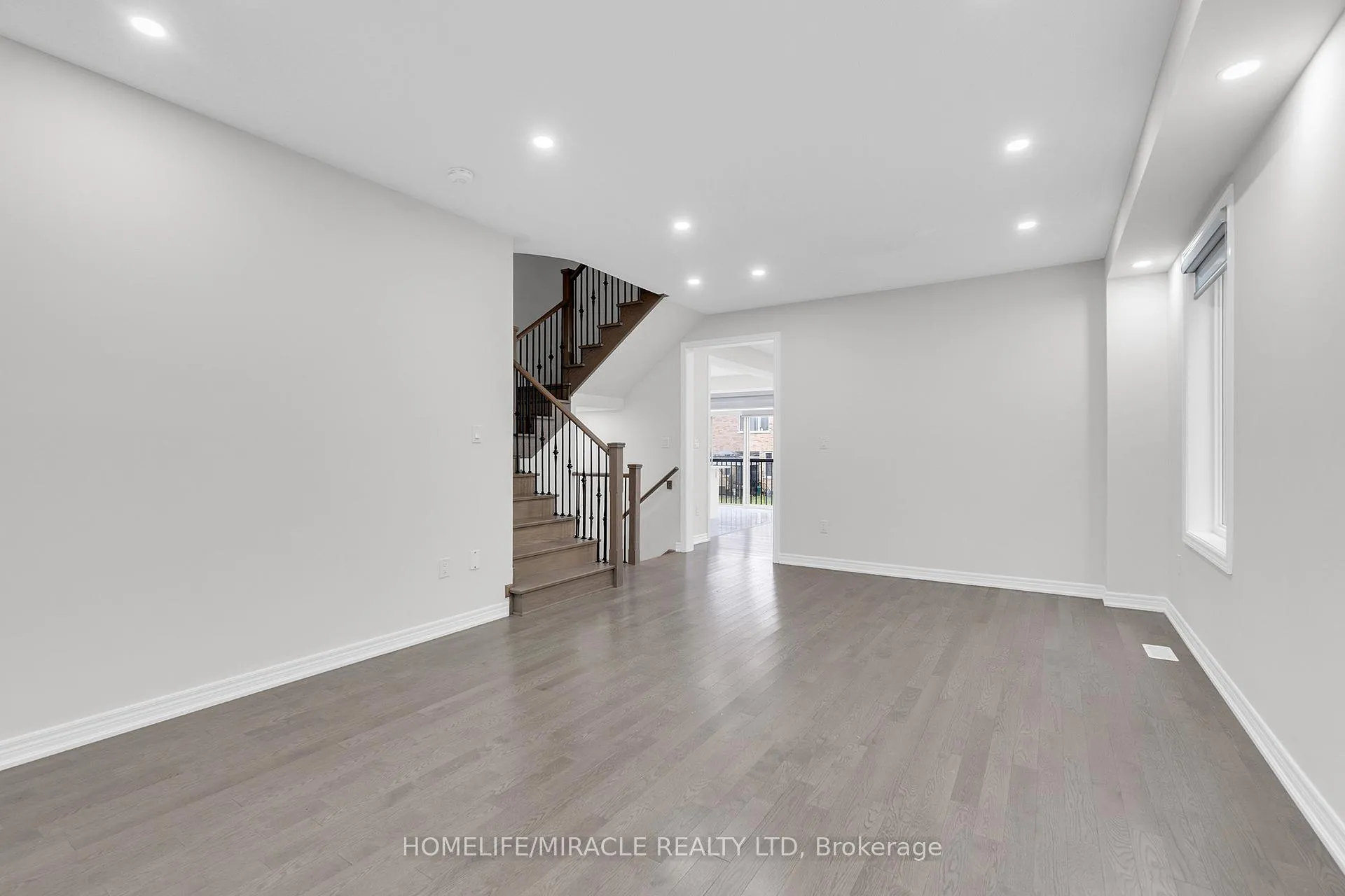 Photo 11 of 249 Chippewa Avenue, Shelburne — HOMEH