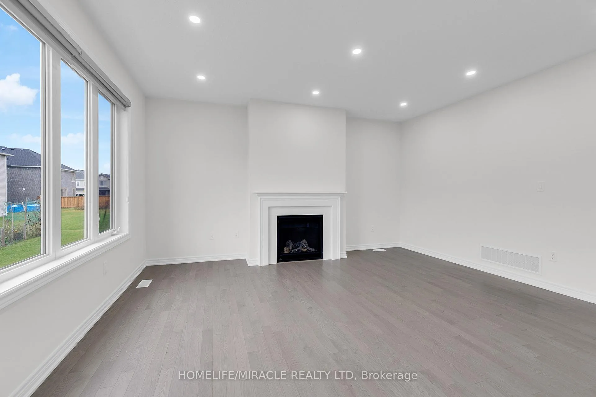 Photo 16 of 249 Chippewa Avenue, Shelburne — HOMEH