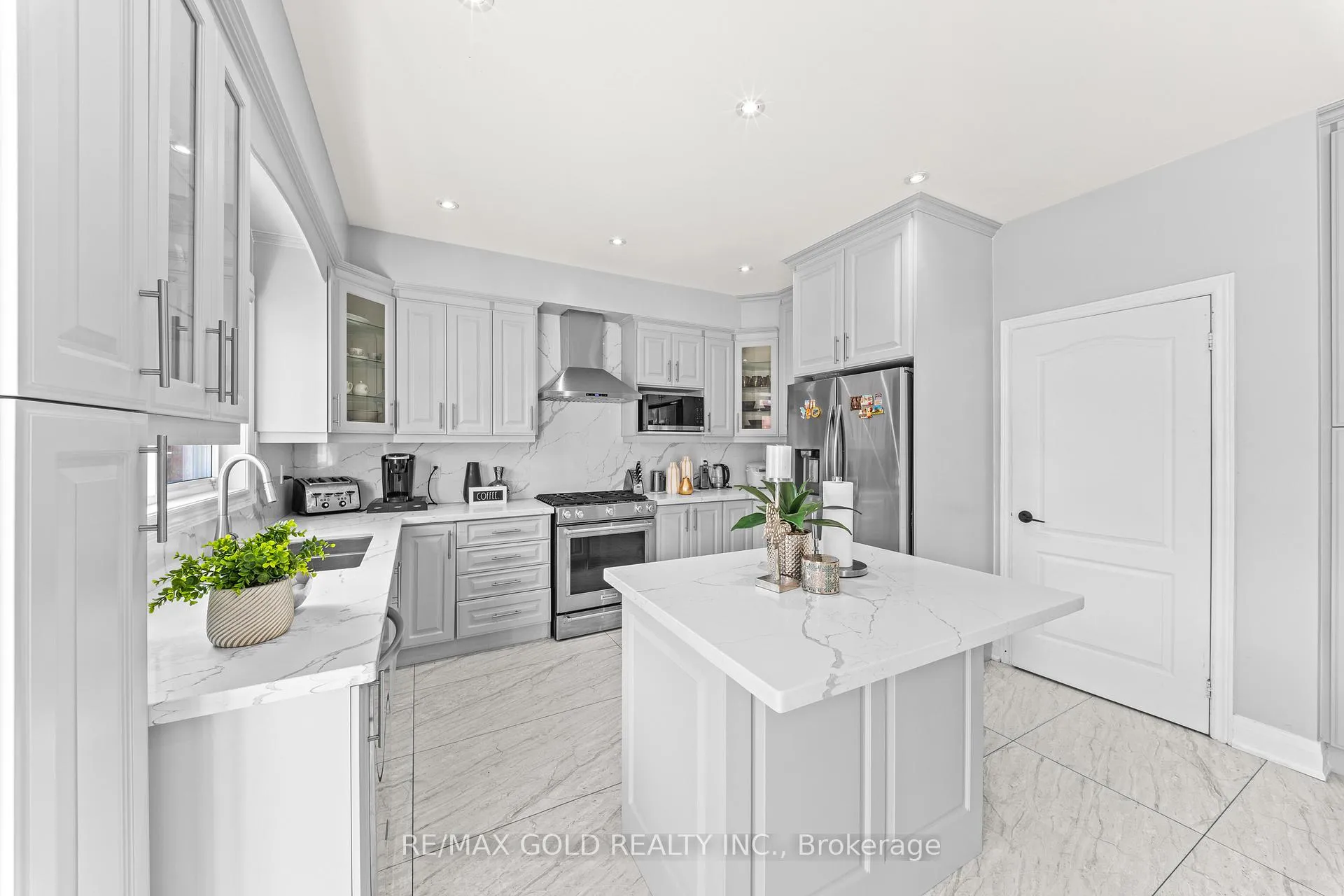 Photo 19 of 3 Powell Drive, Brampton, Sandringham-Wellington — HOMEH