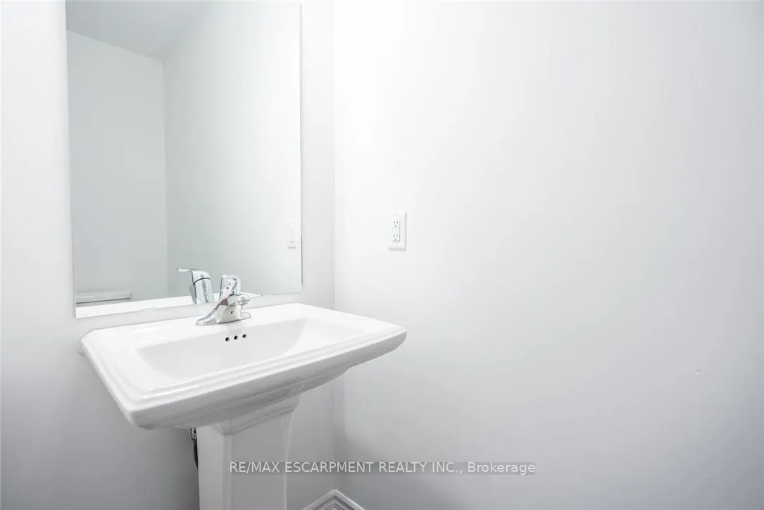 Photo 13 of 4874 Connor Drive, Lincoln, Beamsville — HOMEH