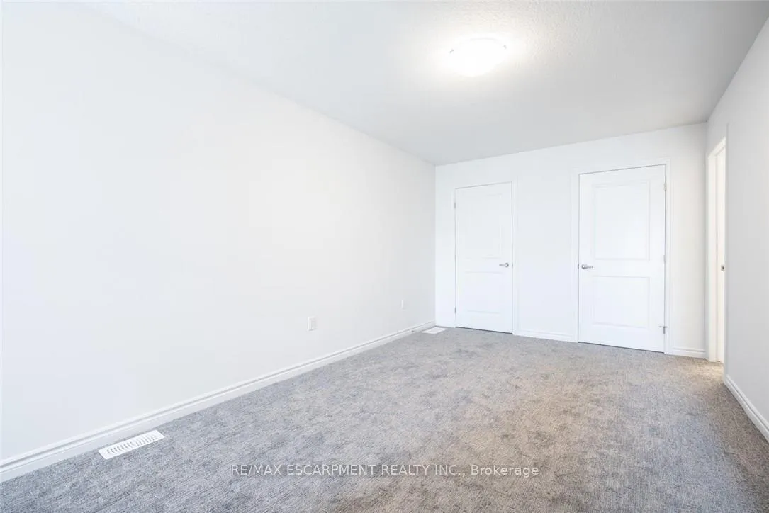 Photo 15 of 4874 Connor Drive, Lincoln, Beamsville — HOMEH