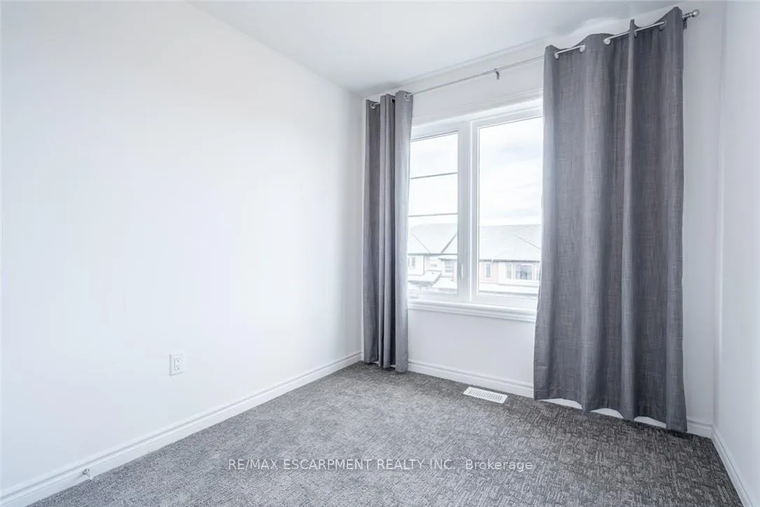 Photo 20 of 4874 Connor Drive, Lincoln, Beamsville — HOMEH