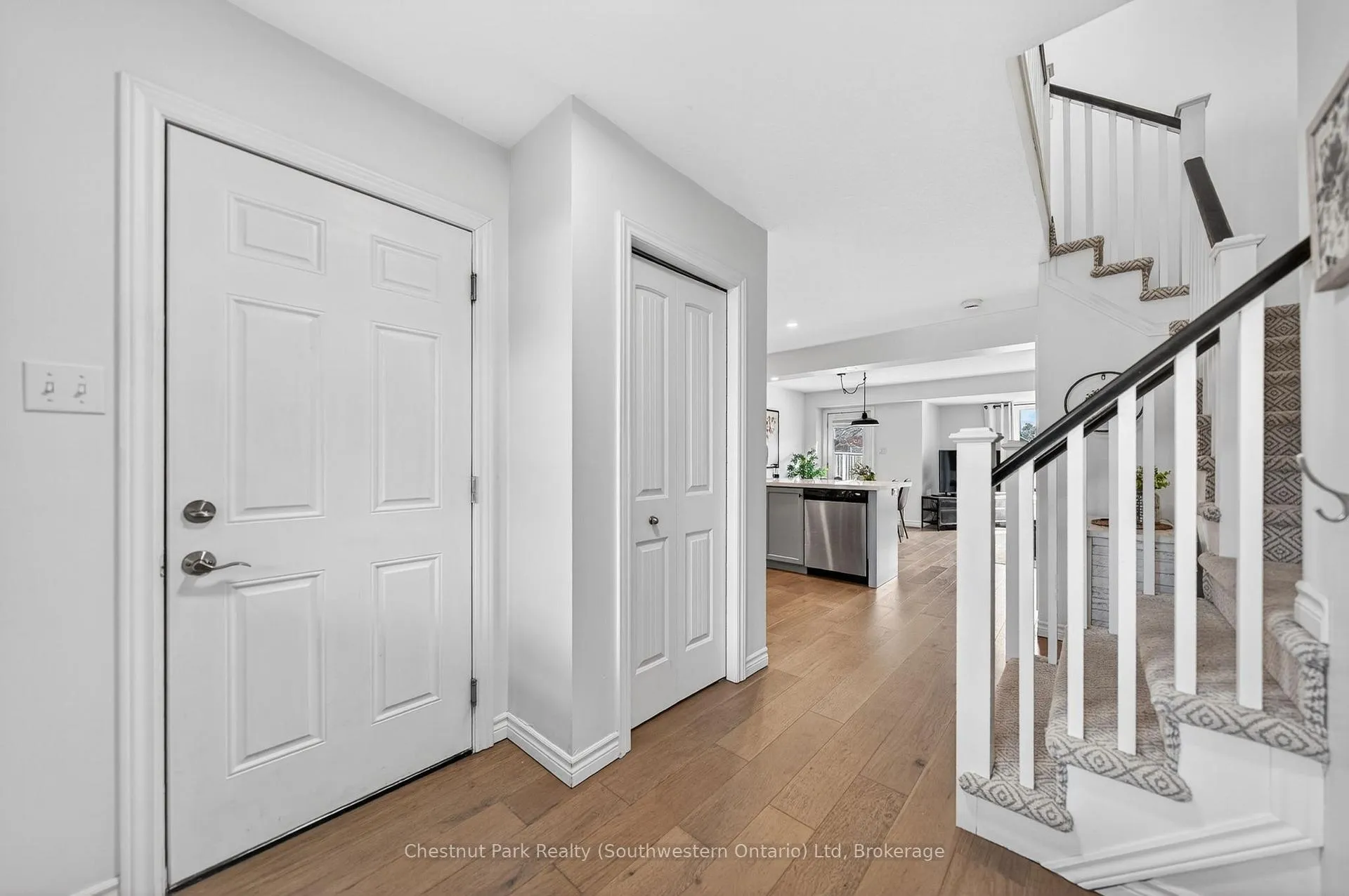 Photo 13 of 49 Katemore Drive, Guelph, Pineridge/Westminster Woods — HOMEH