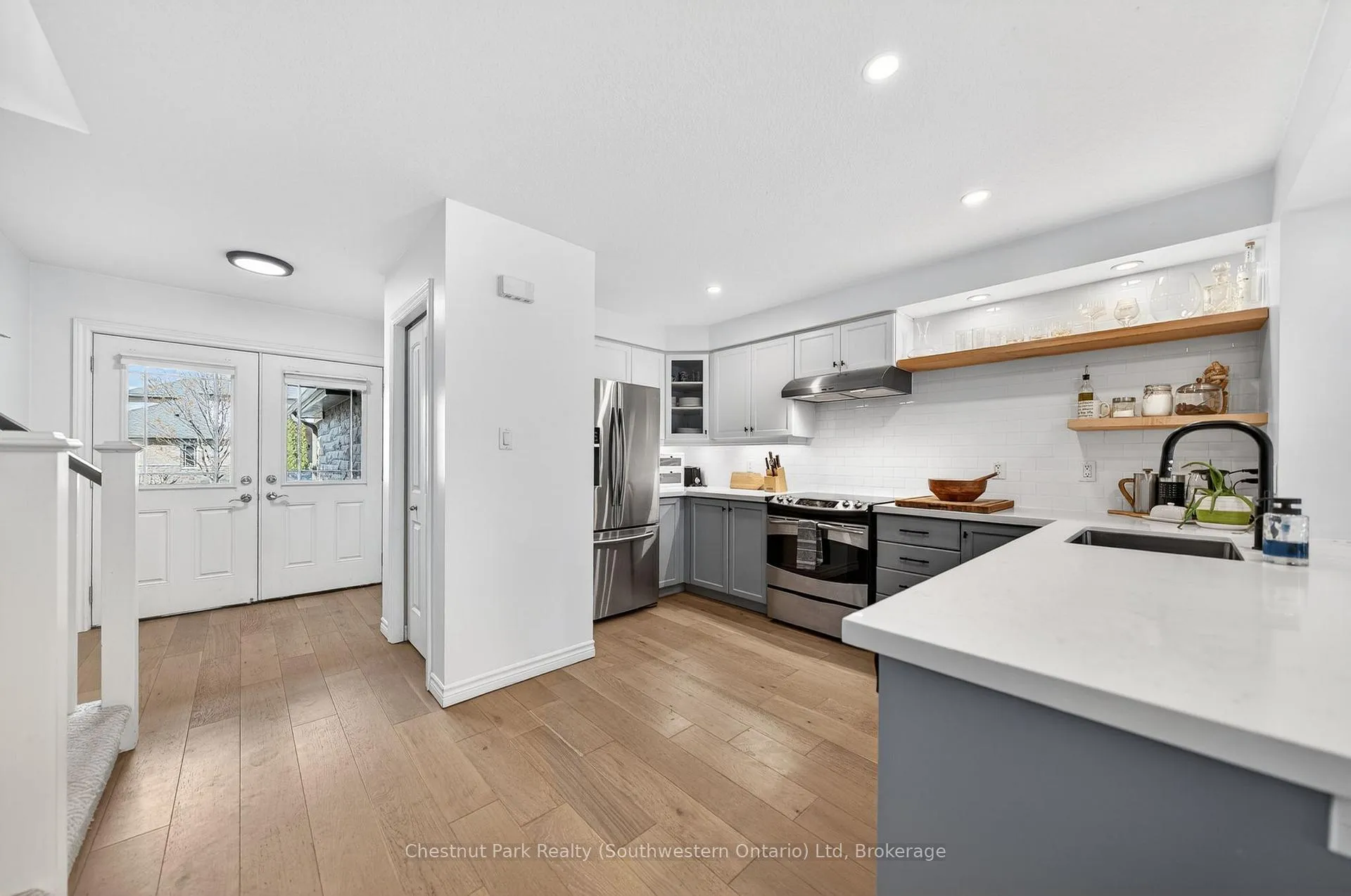 Photo 16 of 49 Katemore Drive, Guelph, Pineridge/Westminster Woods — HOMEH