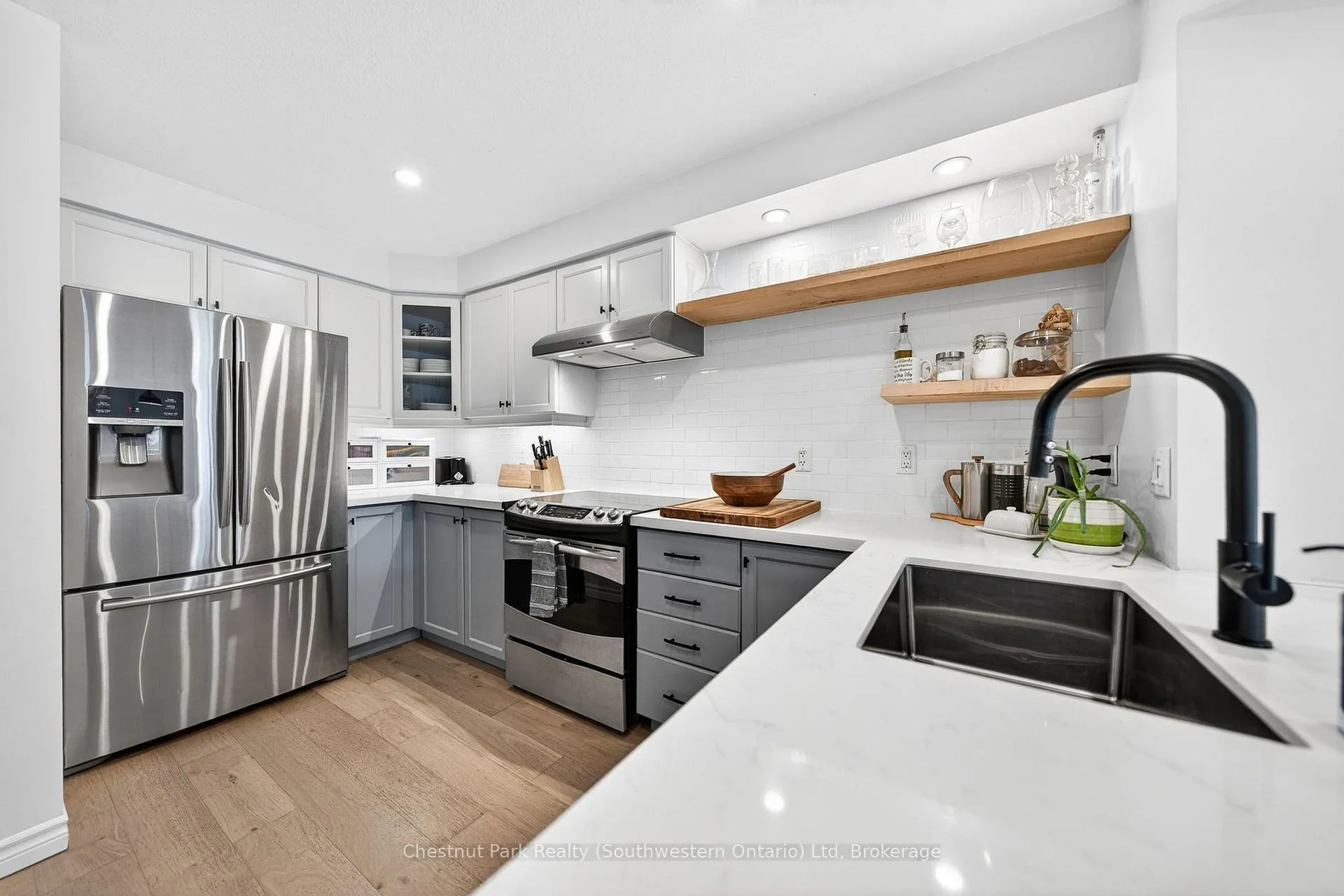 Photo 17 of 49 Katemore Drive, Guelph, Pineridge/Westminster Woods — HOMEH
