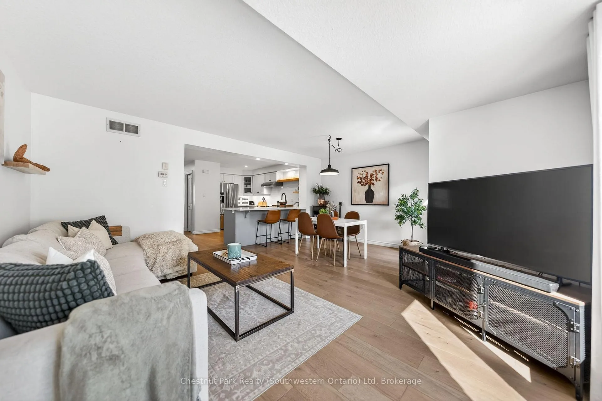 Photo 23 of 49 Katemore Drive, Guelph, Pineridge/Westminster Woods — HOMEH