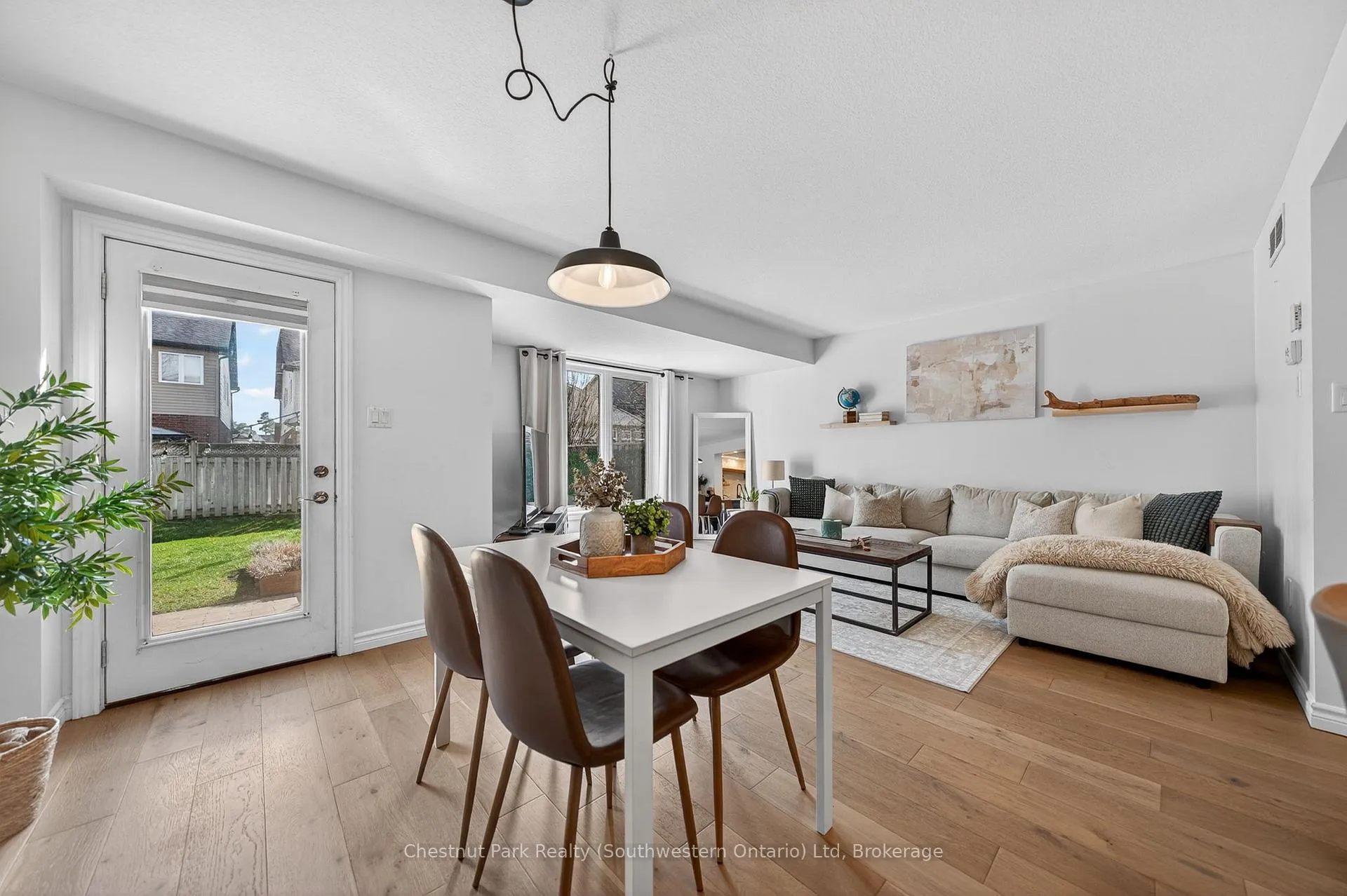 Photo 25 of 49 Katemore Drive, Guelph, Pineridge/Westminster Woods — HOMEH