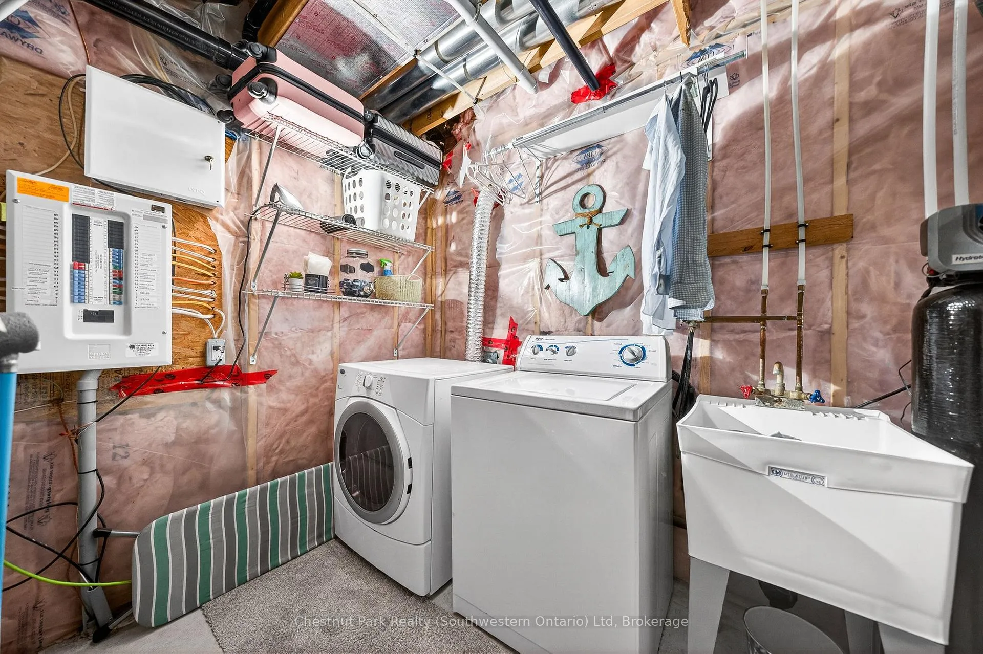 Photo 46 of 49 Katemore Drive, Guelph, Pineridge/Westminster Woods — HOMEH