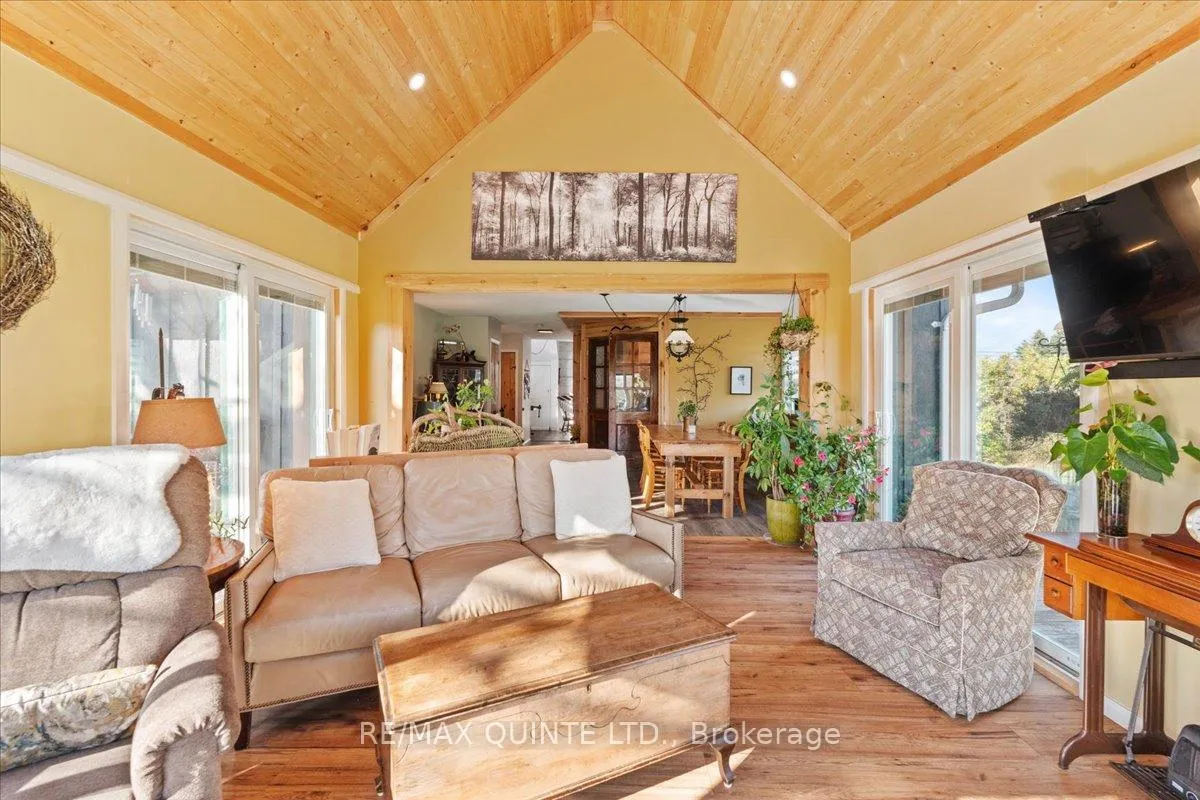 Photo 14 of 15775 Loyalist Parkway, Prince Edward County, Hallowell Ward — HOMEH