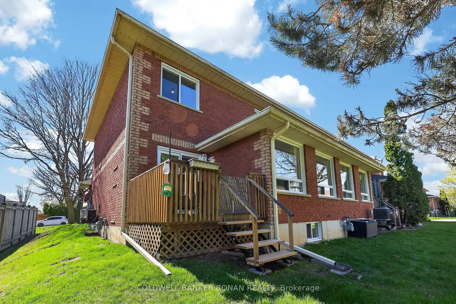 Photo 34 of 7 Robins Lane, New Tecumseth, Alliston — HOMEH
