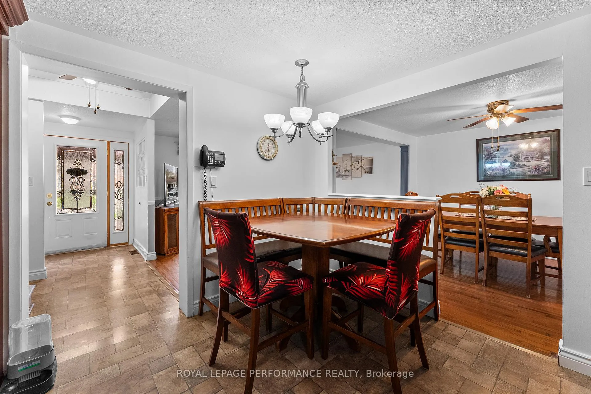 Photo 13 of 420 Hatfield Crescent, Ottawa, Bilberry Creek/Queenswood Heights — HOMEH