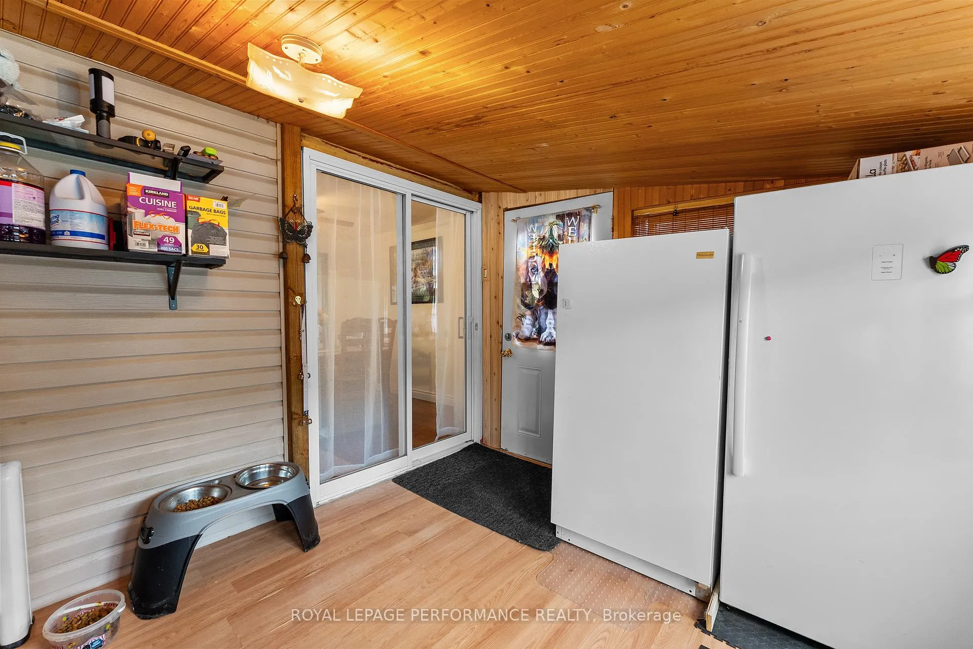 Photo 14 of 420 Hatfield Crescent, Ottawa, Bilberry Creek/Queenswood Heights — HOMEH