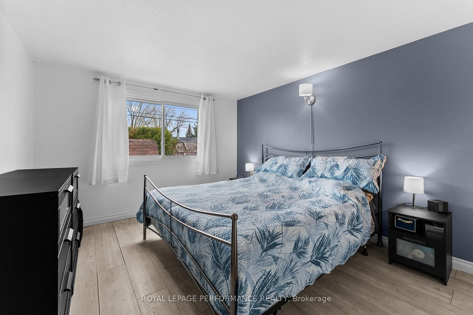 Photo 18 of 420 Hatfield Crescent, Ottawa, Bilberry Creek/Queenswood Heights — HOMEH