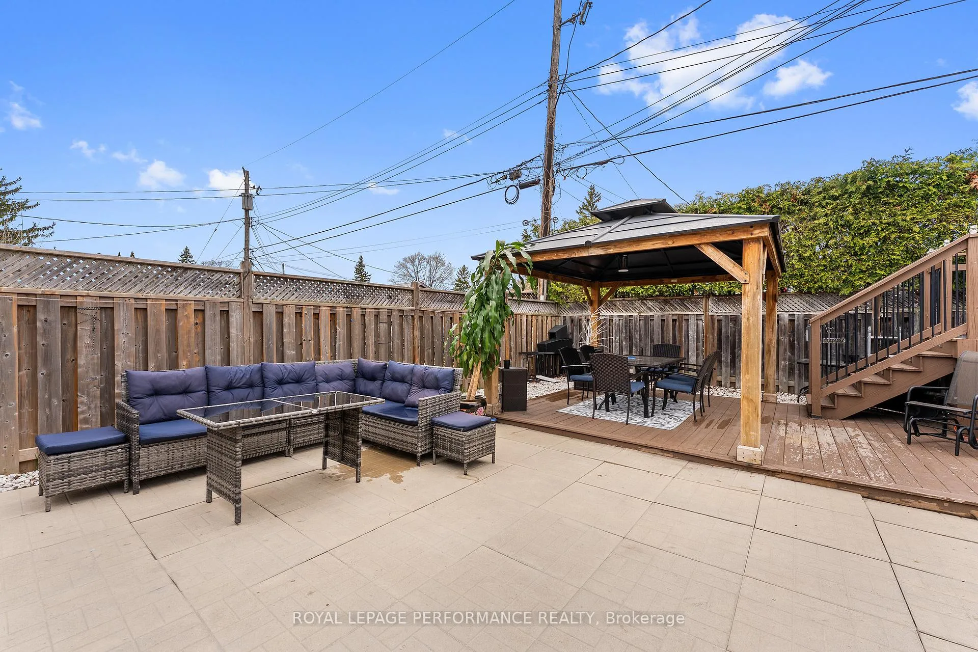Photo 33 of 420 Hatfield Crescent, Ottawa, Bilberry Creek/Queenswood Heights — HOMEH