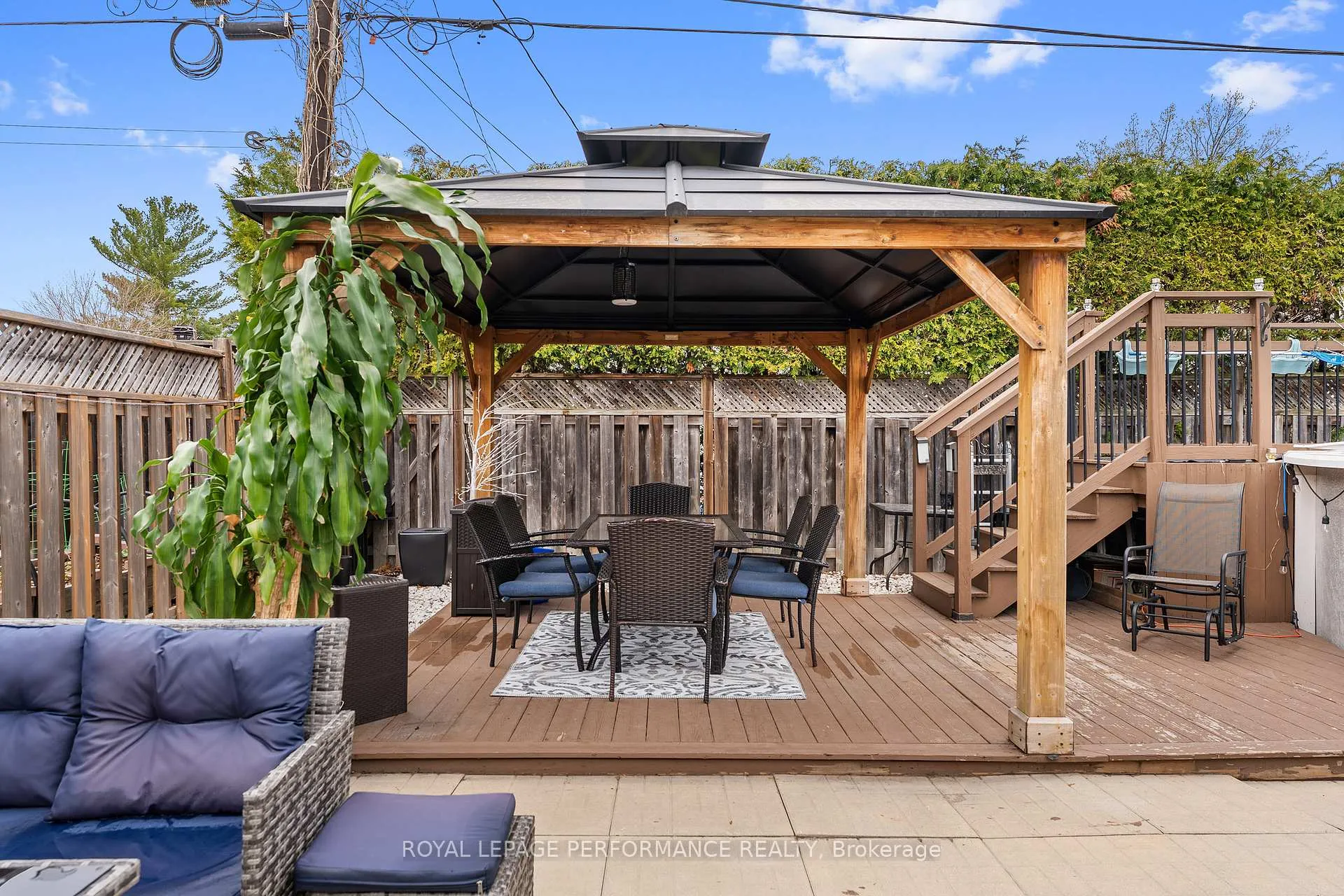 Photo 34 of 420 Hatfield Crescent, Ottawa, Bilberry Creek/Queenswood Heights — HOMEH