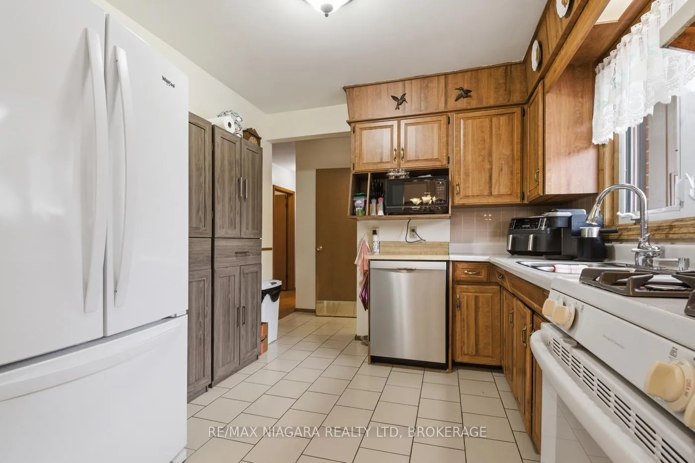 Photo 13 of 36 St Lawrence Drive, St. Catharines, Bunting/Linwell — HOMEH