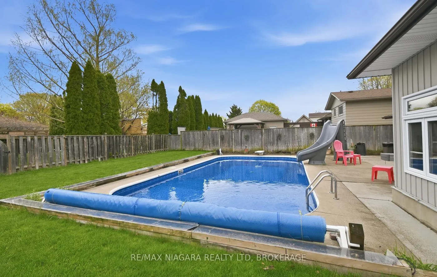 Photo 37 of 36 St Lawrence Drive, St. Catharines, Bunting/Linwell — HOMEH