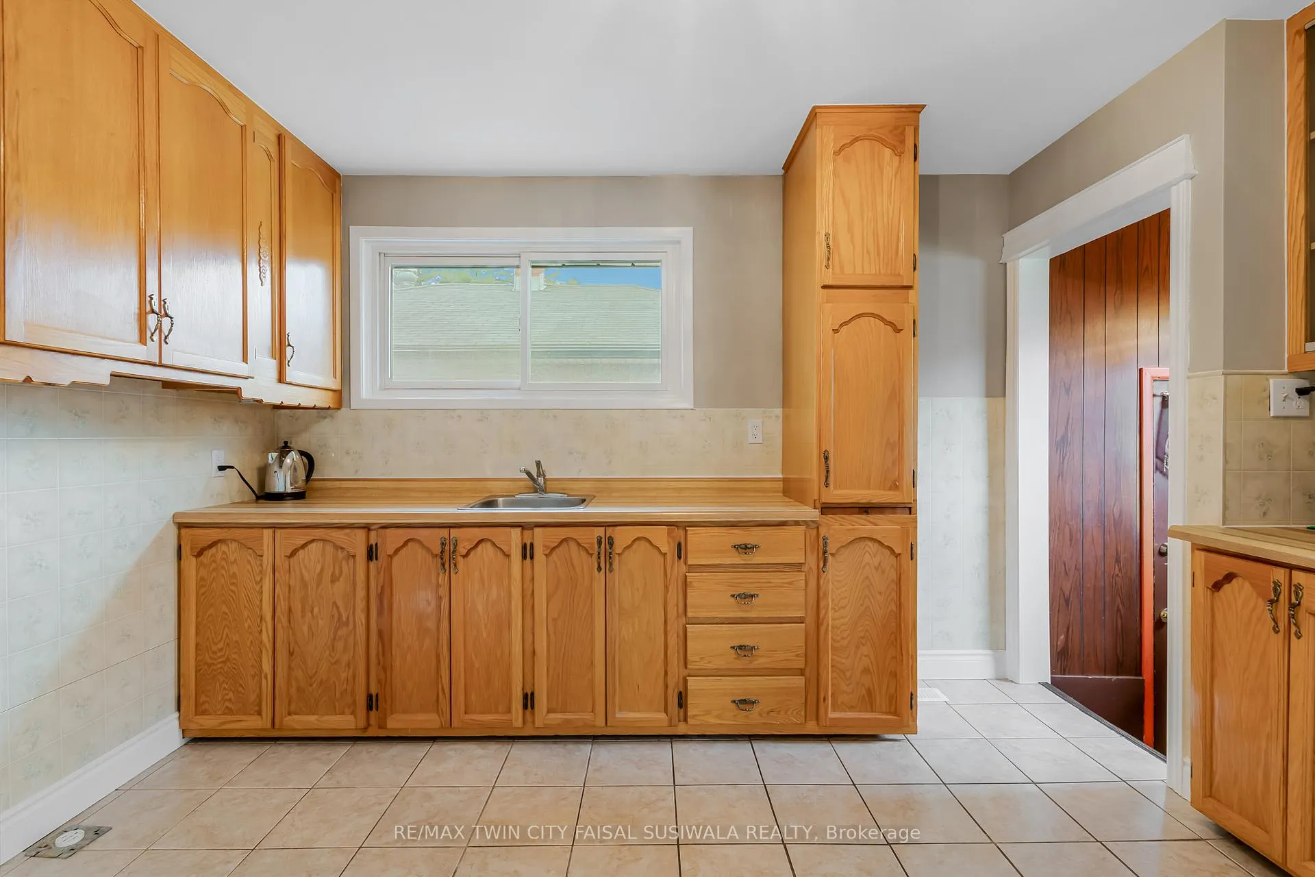 Photo 12 of 58 Avenue Road, Cambridge — HOMEH