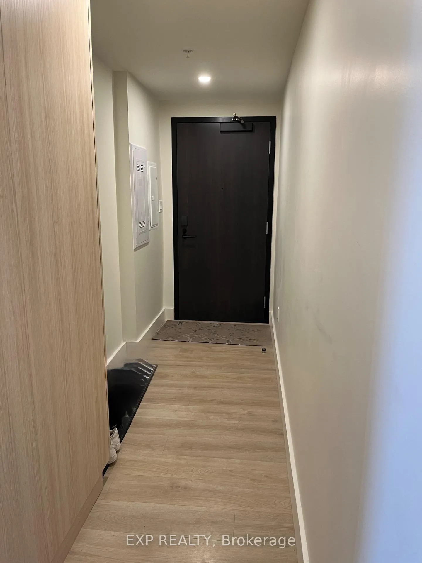 Photo 6 of Unit 928, 145 Columbia Street W, Waterloo — HOMEH