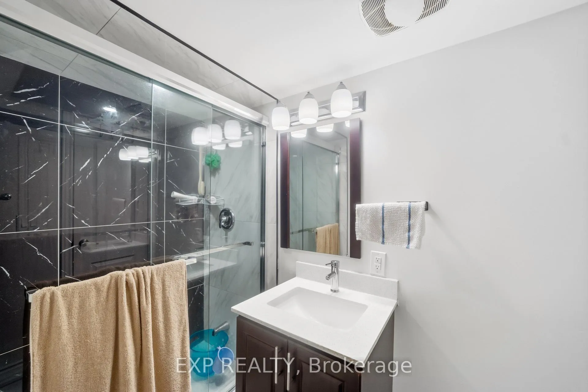 Photo 6 of 6 Toledo Lane, Brampton, Northwest Brampton — HOMEH