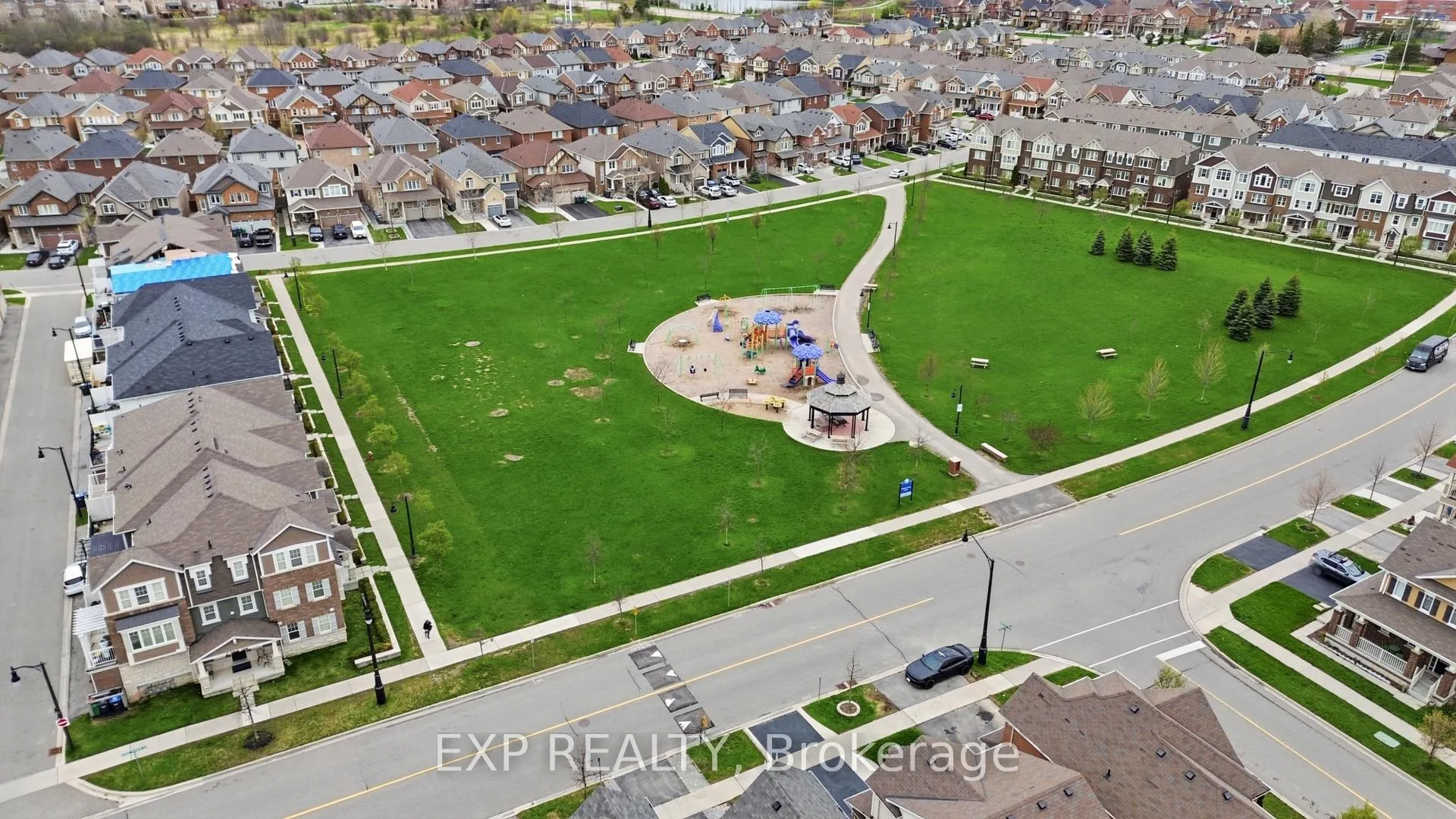 Photo 32 of 6 Toledo Lane, Brampton, Northwest Brampton — HOMEH