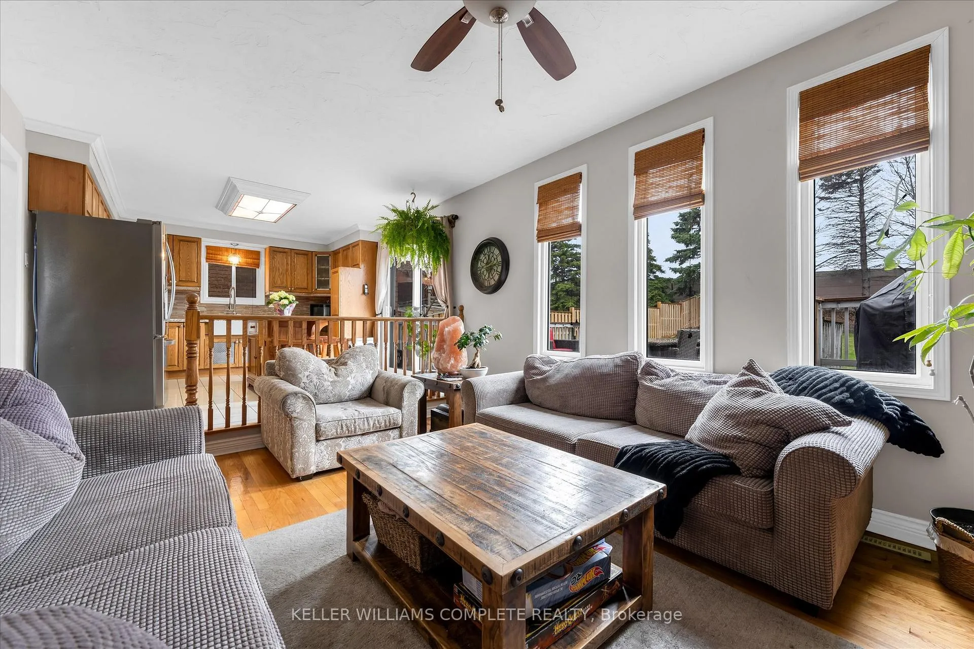 Photo 12 of 16 Homeland Avenue, Hamilton, Lakeshore — HOMEH