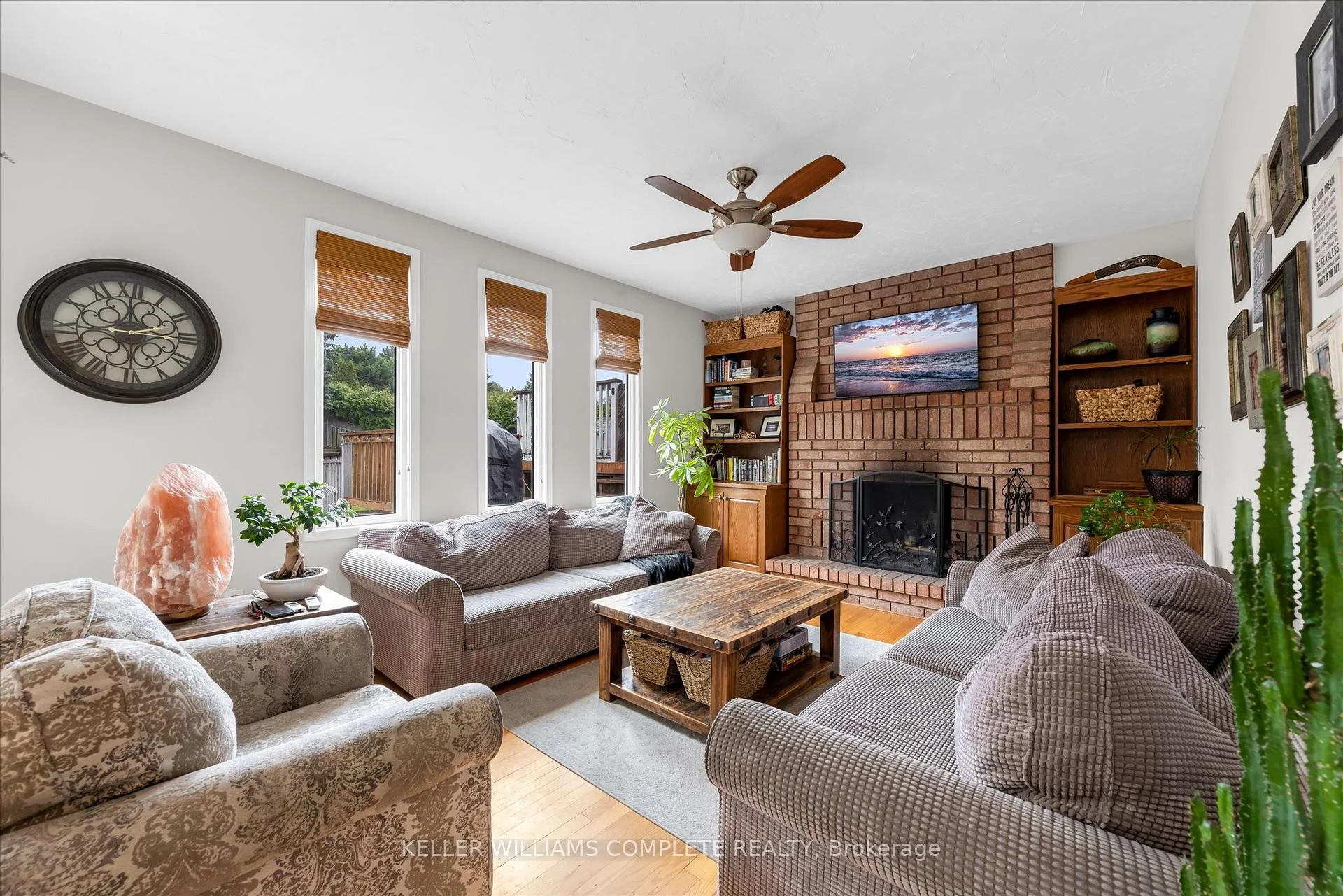Photo 14 of 16 Homeland Avenue, Hamilton, Lakeshore — HOMEH