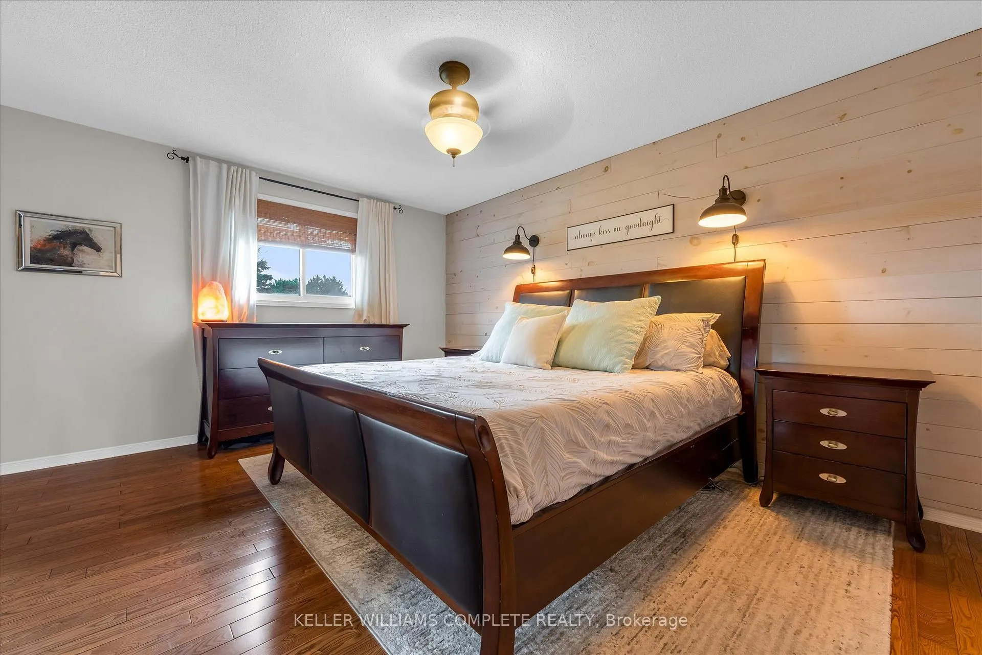 Photo 17 of 16 Homeland Avenue, Hamilton, Lakeshore — HOMEH