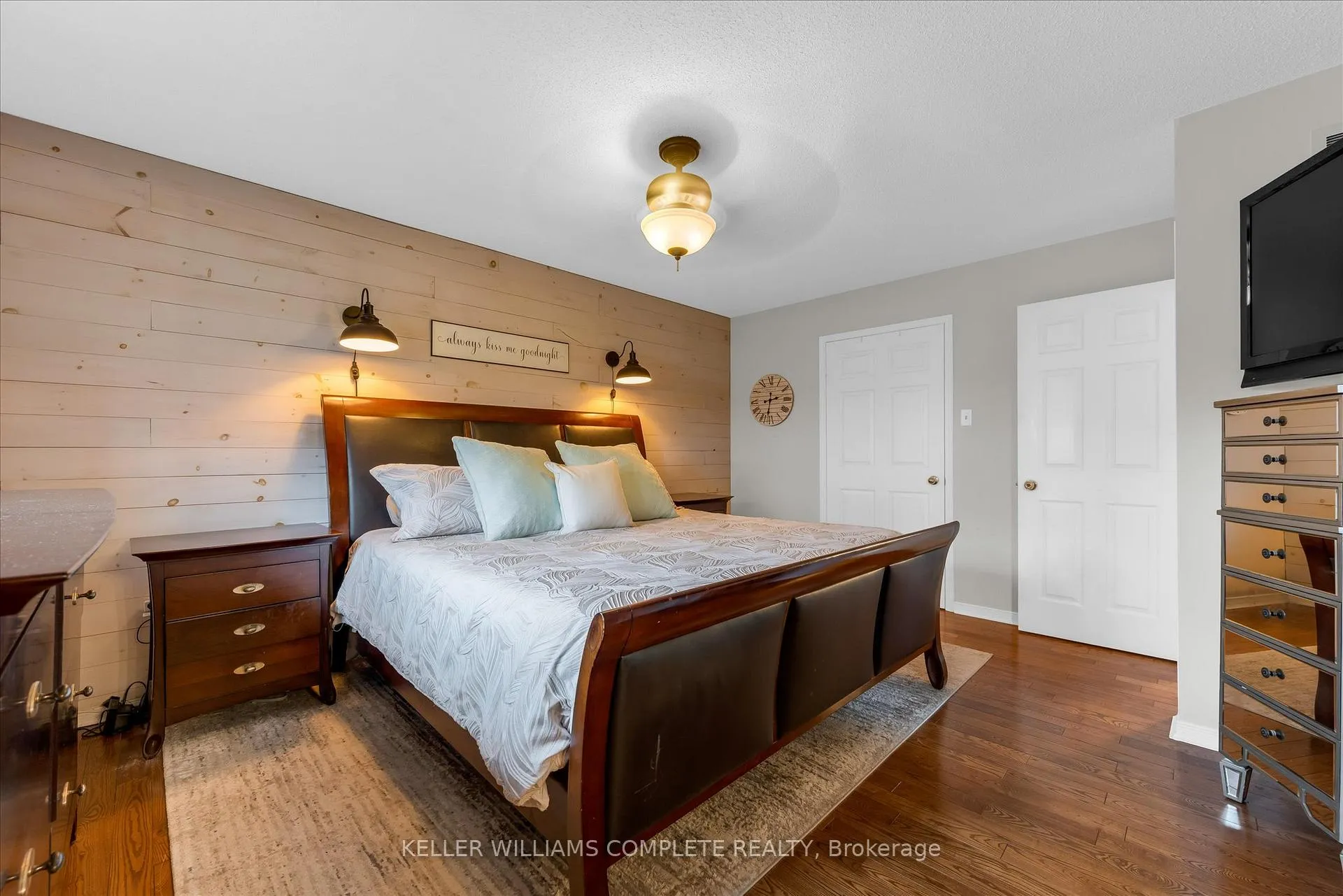 Photo 18 of 16 Homeland Avenue, Hamilton, Lakeshore — HOMEH