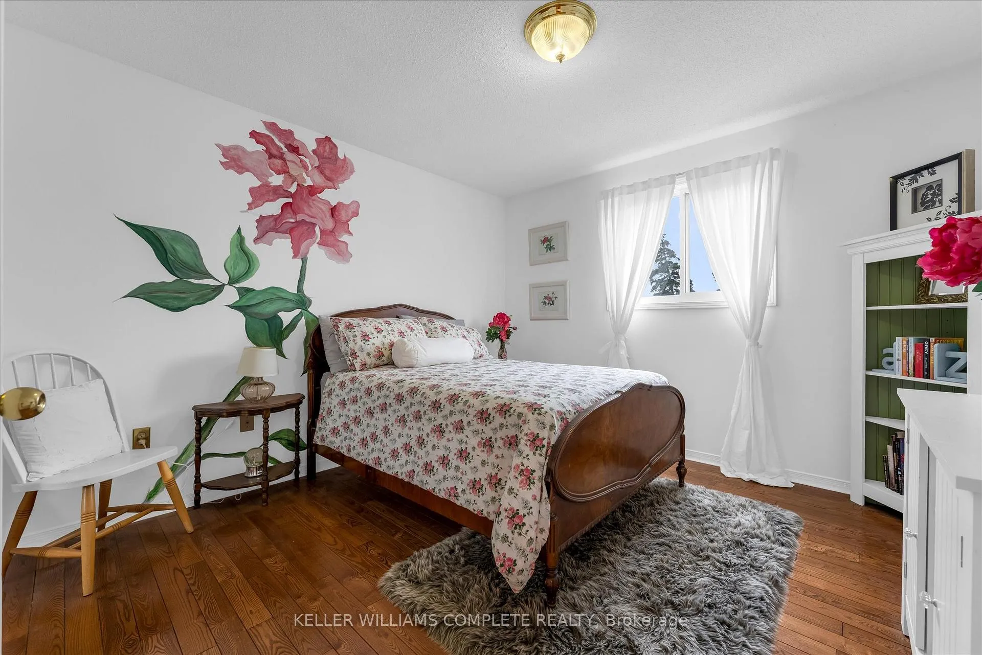 Photo 23 of 16 Homeland Avenue, Hamilton, Lakeshore — HOMEH