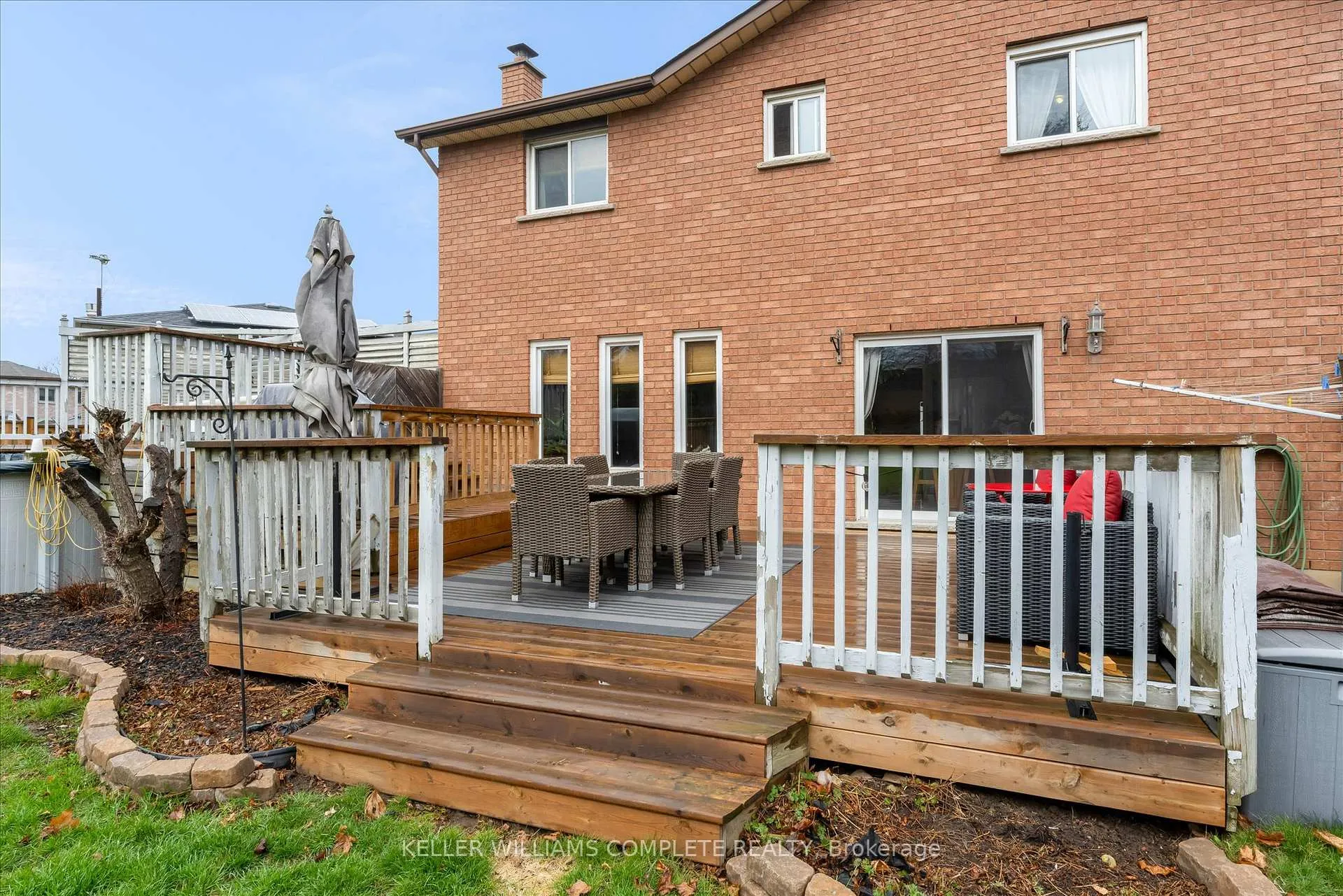Photo 35 of 16 Homeland Avenue, Hamilton, Lakeshore — HOMEH