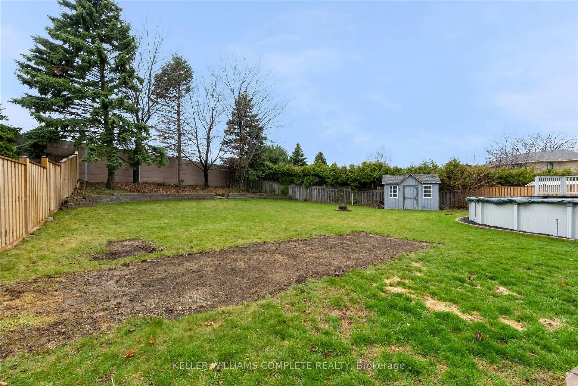 Photo 36 of 16 Homeland Avenue, Hamilton, Lakeshore — HOMEH