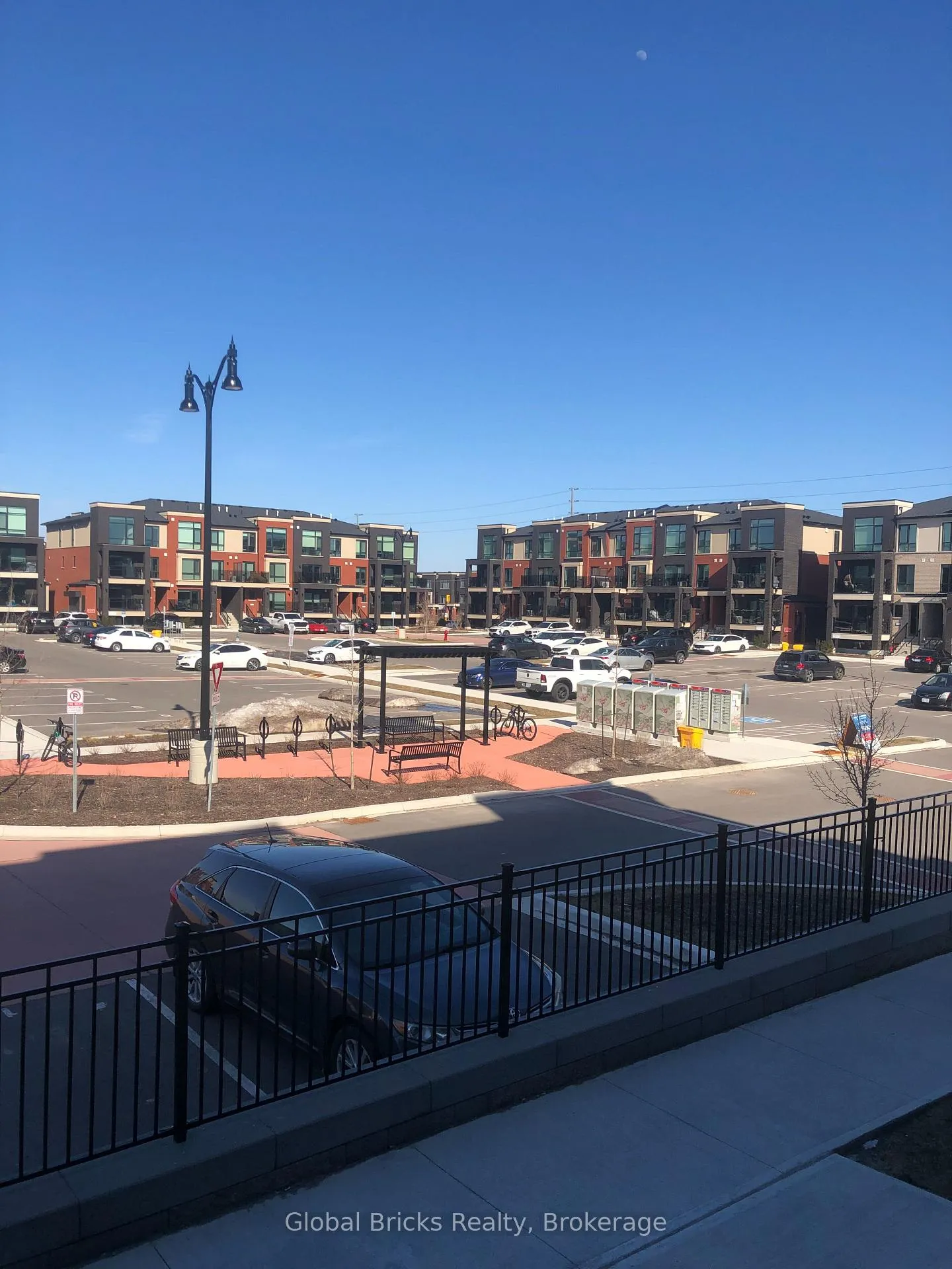 Photo 3 of Unit !8, 65 Romilly Ave, Brampton, Northwest Brampton — HOMEH
