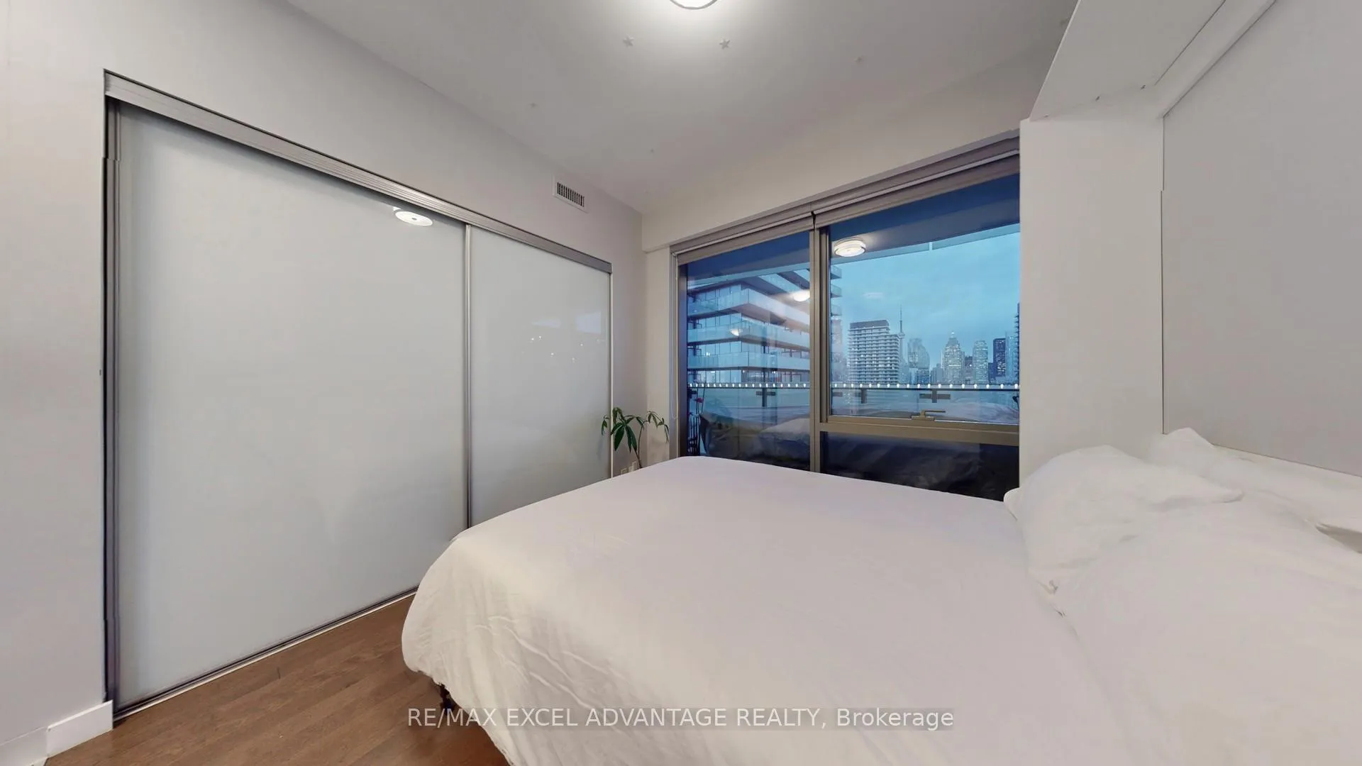 Photo 16 of Unit 1910, 390 Cherry Street, Toronto, Waterfront Communities — HOMEH