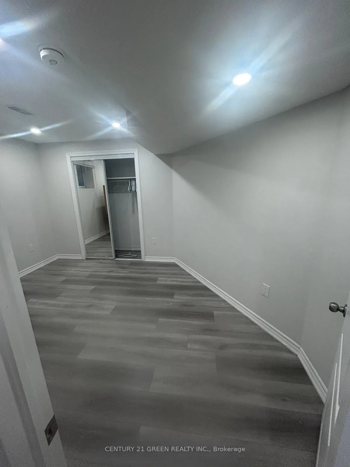 Photo 8 of Unit Bsmt, 30 Gillis Road, Brampton, Northwest Brampton — HOMEH