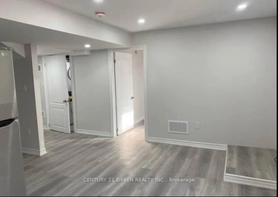 Photo 9 of Unit Bsmt, 30 Gillis Road, Brampton, Northwest Brampton — HOMEH