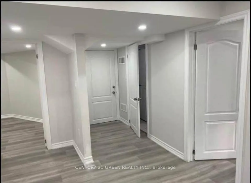 Photo 10 of Unit Bsmt, 30 Gillis Road, Brampton, Northwest Brampton — HOMEH